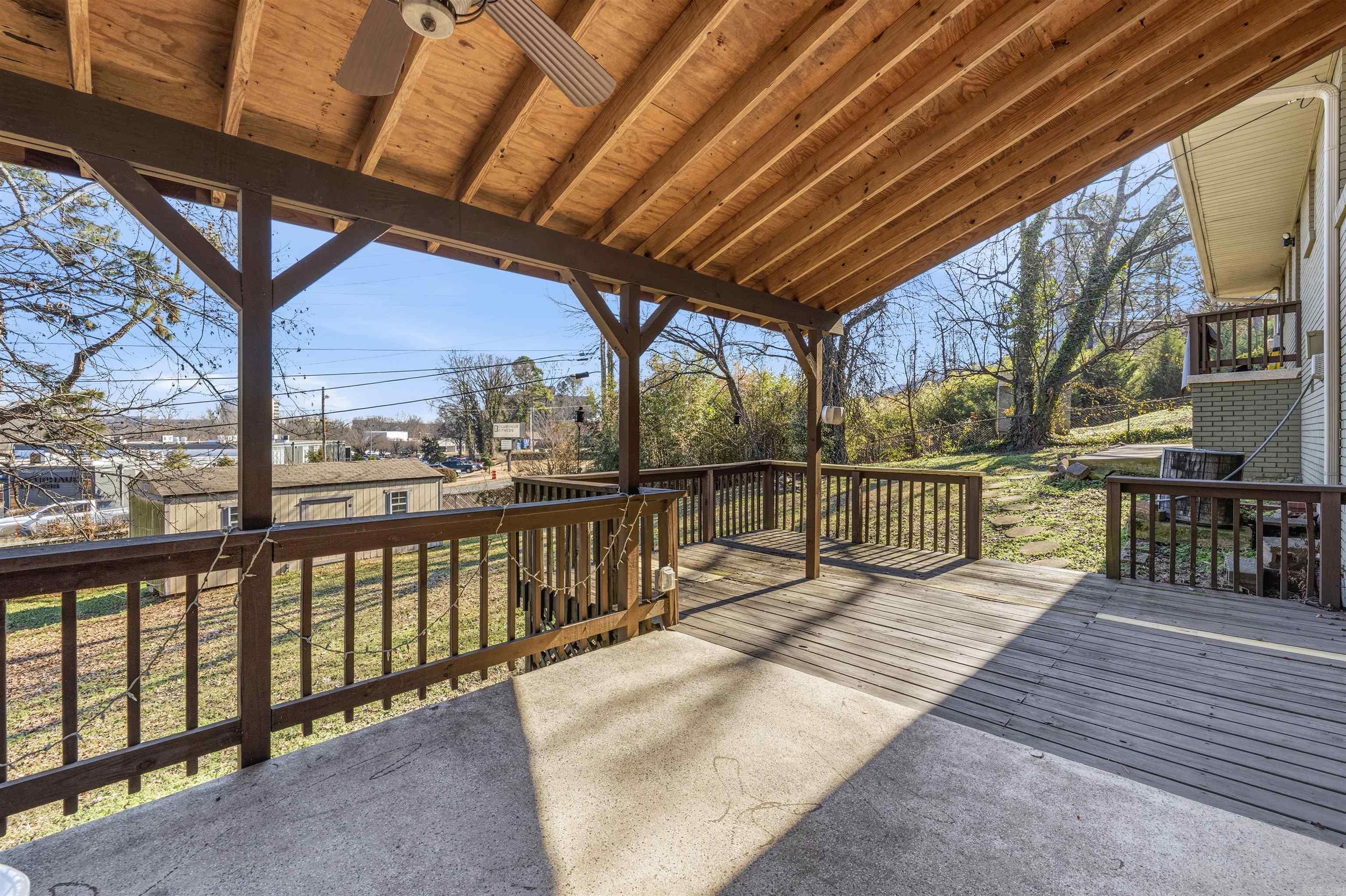 CEDAR HILL TERR - Residential