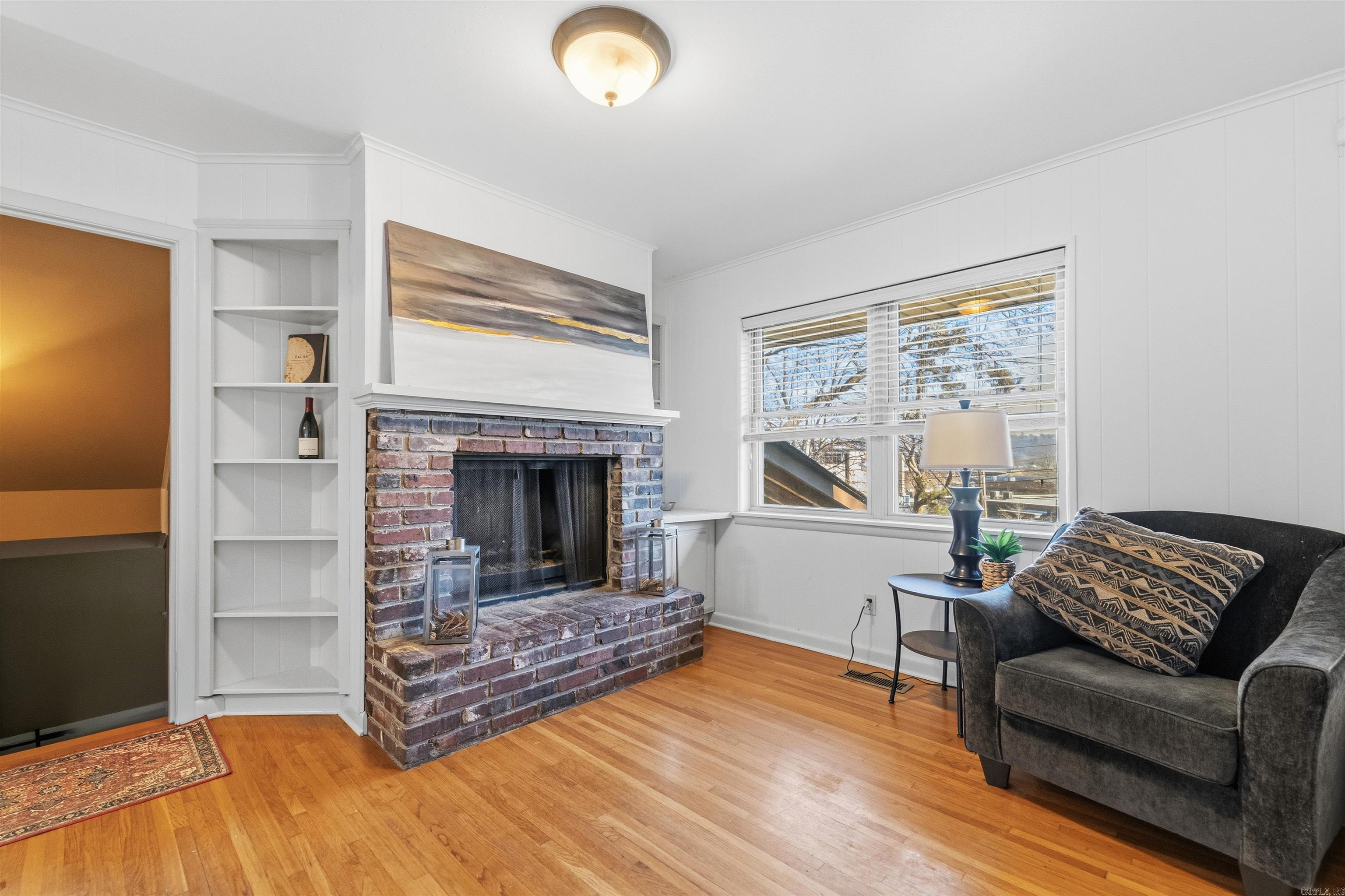 CEDAR HILL TERR - Residential