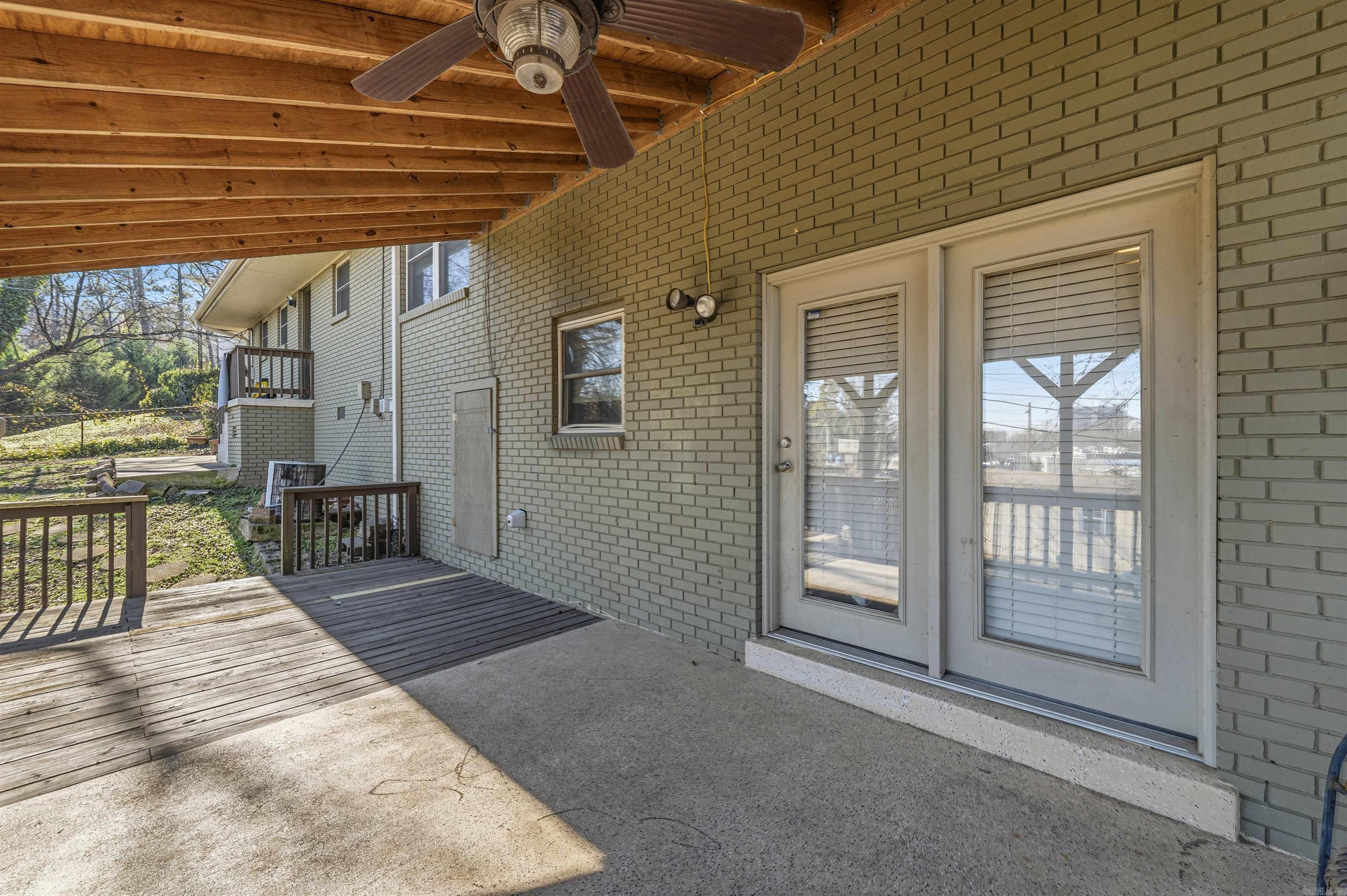 CEDAR HILL TERR - Residential