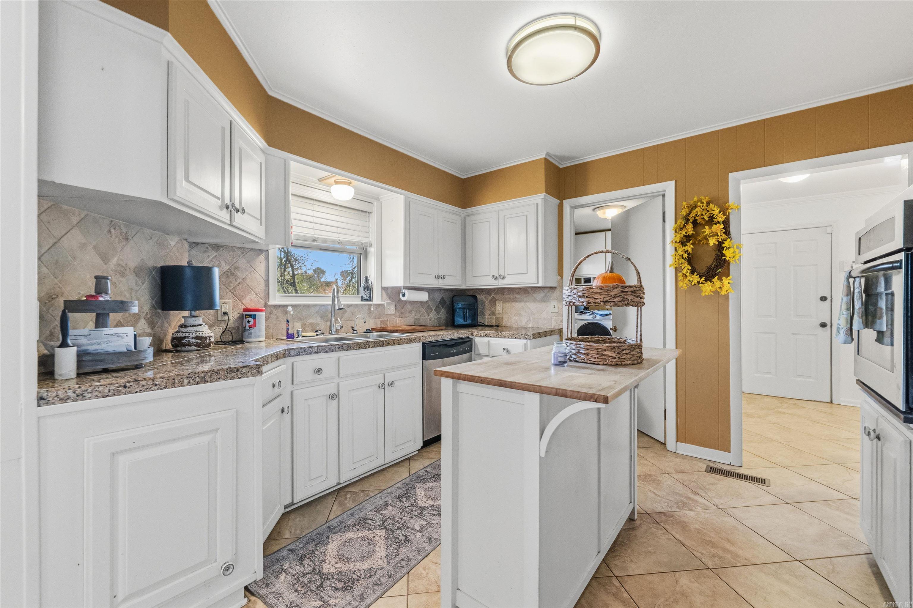 CEDAR HILL TERR - Residential