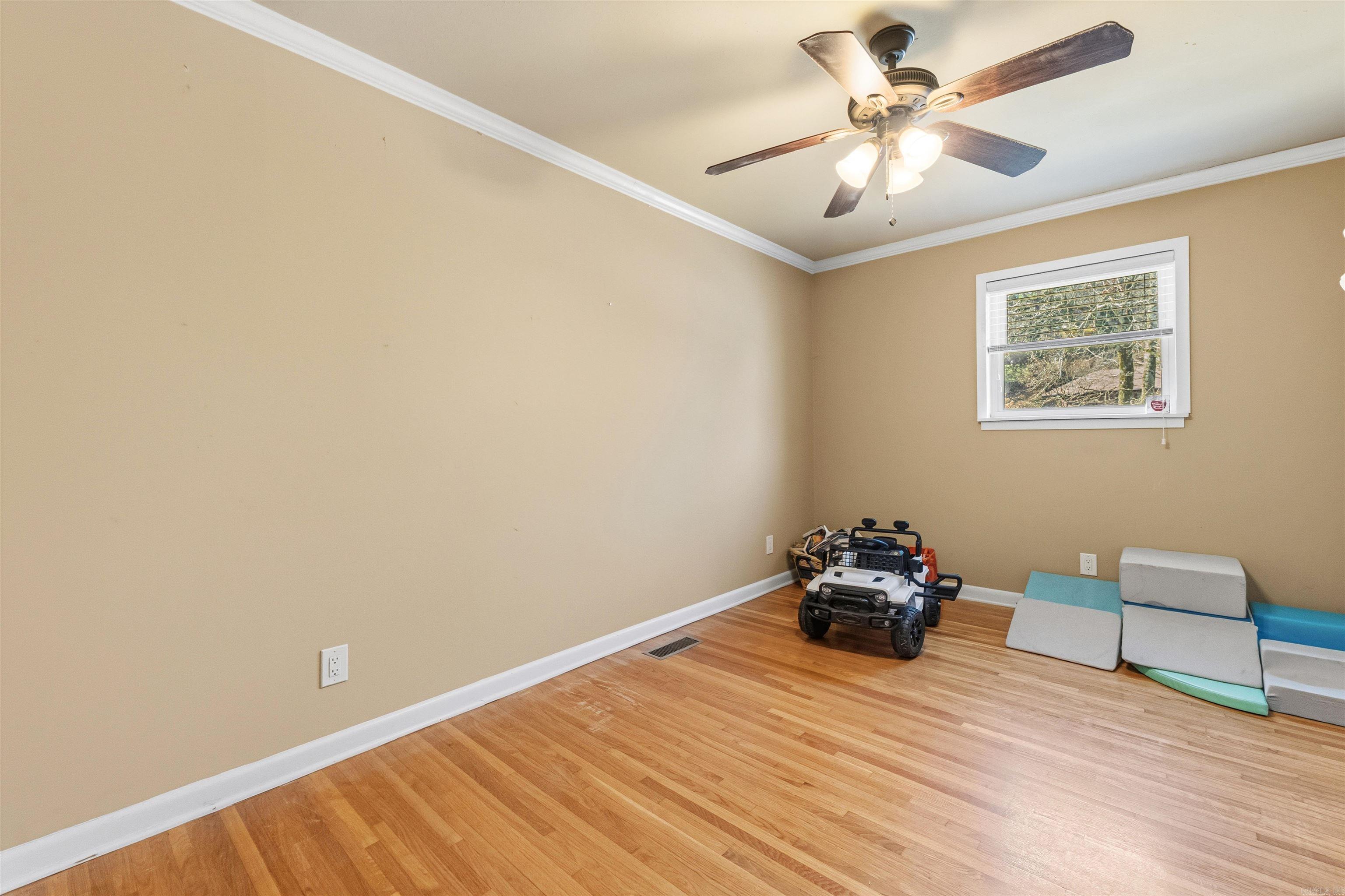 CEDAR HILL TERR - Residential