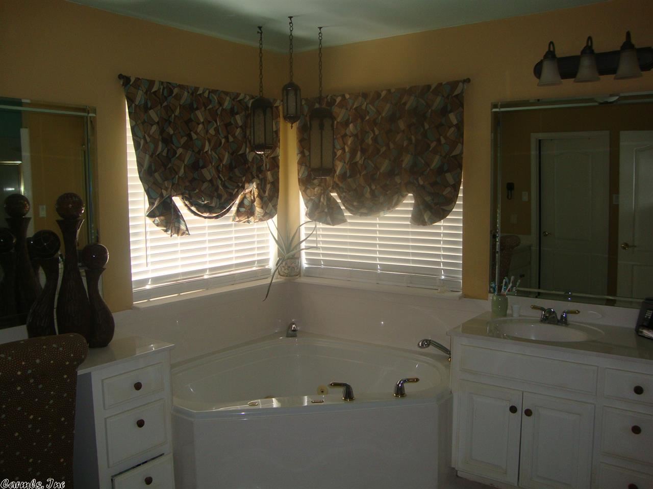 Vintage Woods - Residential