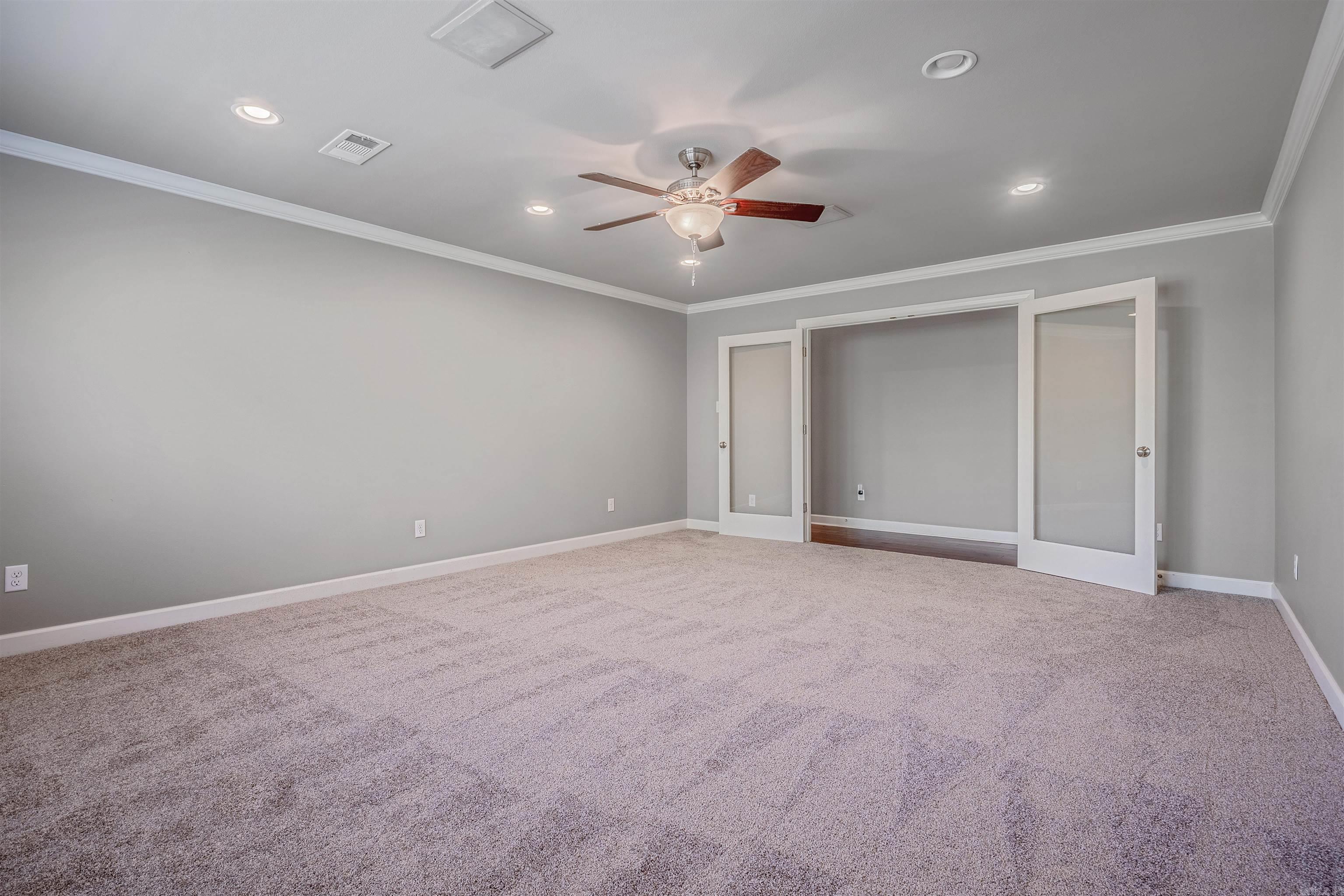 CHENAL VALLEY EPERNAY PLACE - Residential