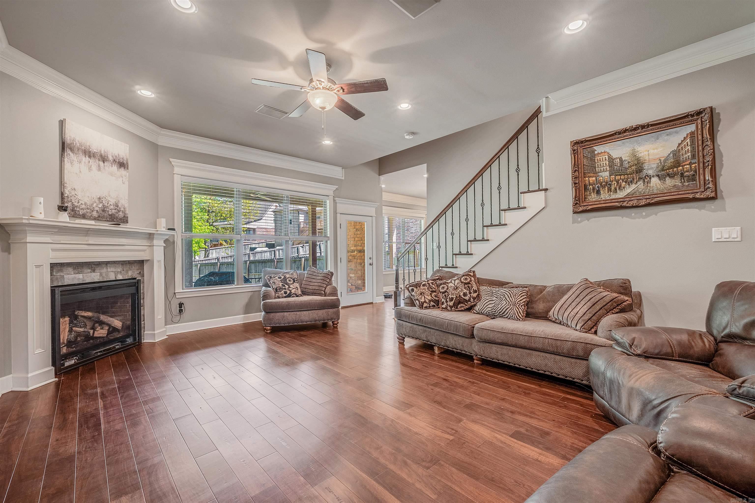 CHENAL VALLEY EPERNAY PLACE - Residential