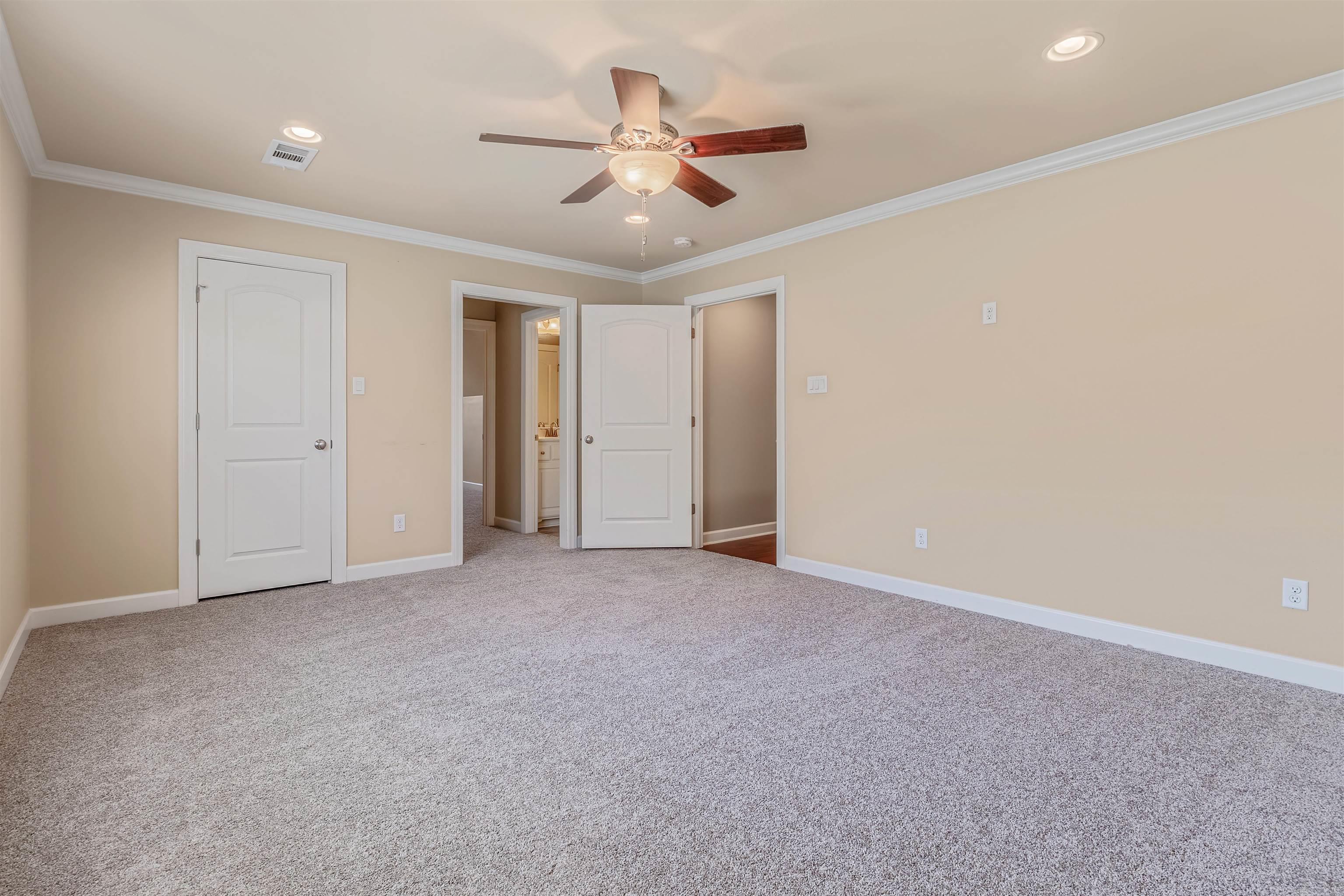 CHENAL VALLEY EPERNAY PLACE - Residential