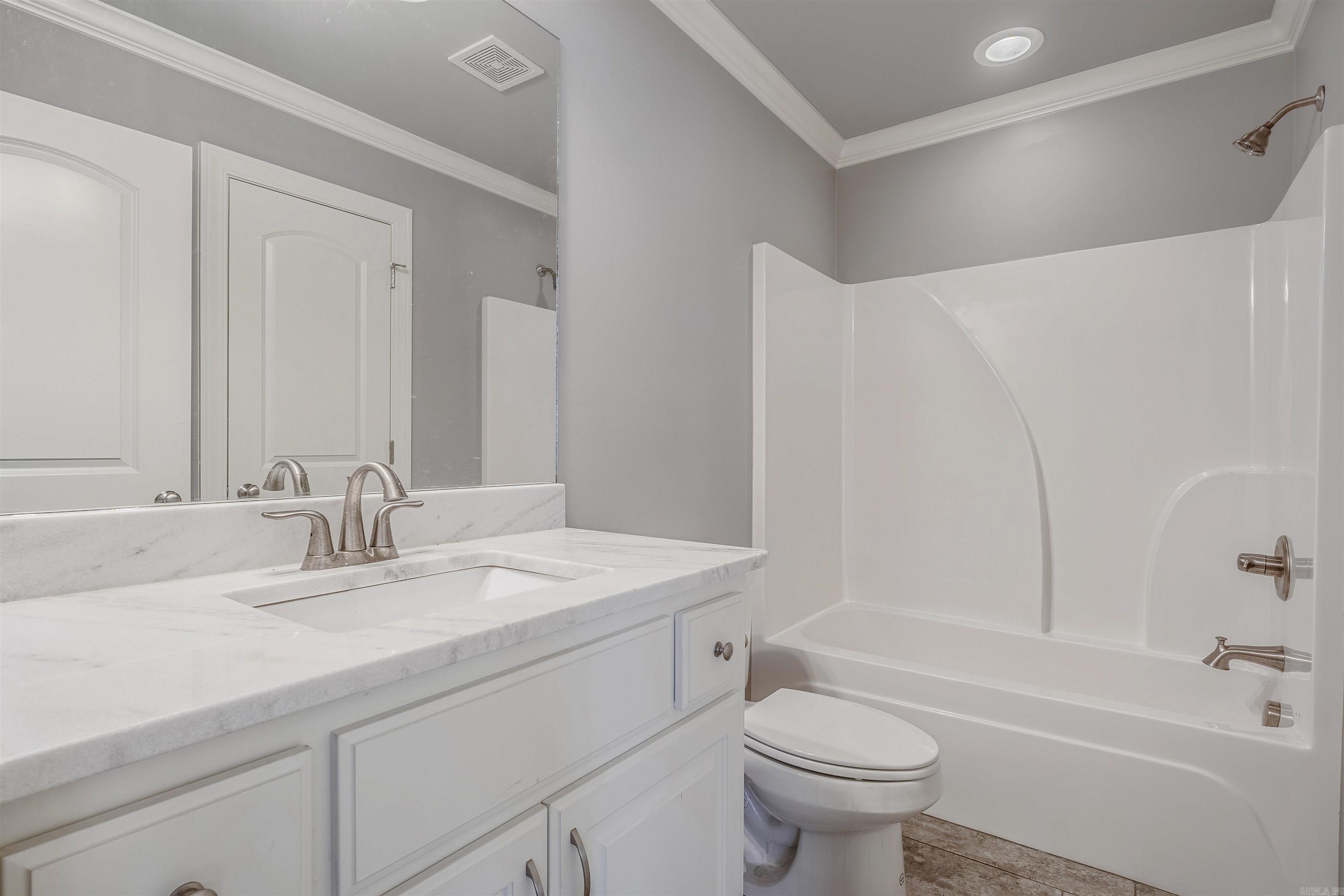 CHENAL VALLEY EPERNAY PLACE - Residential