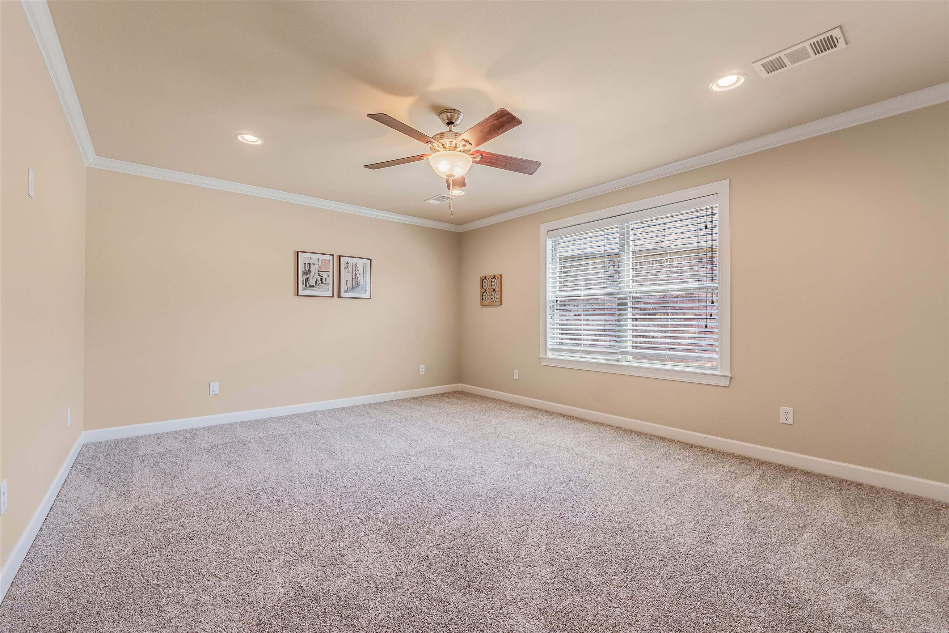 CHENAL VALLEY EPERNAY PLACE - Residential