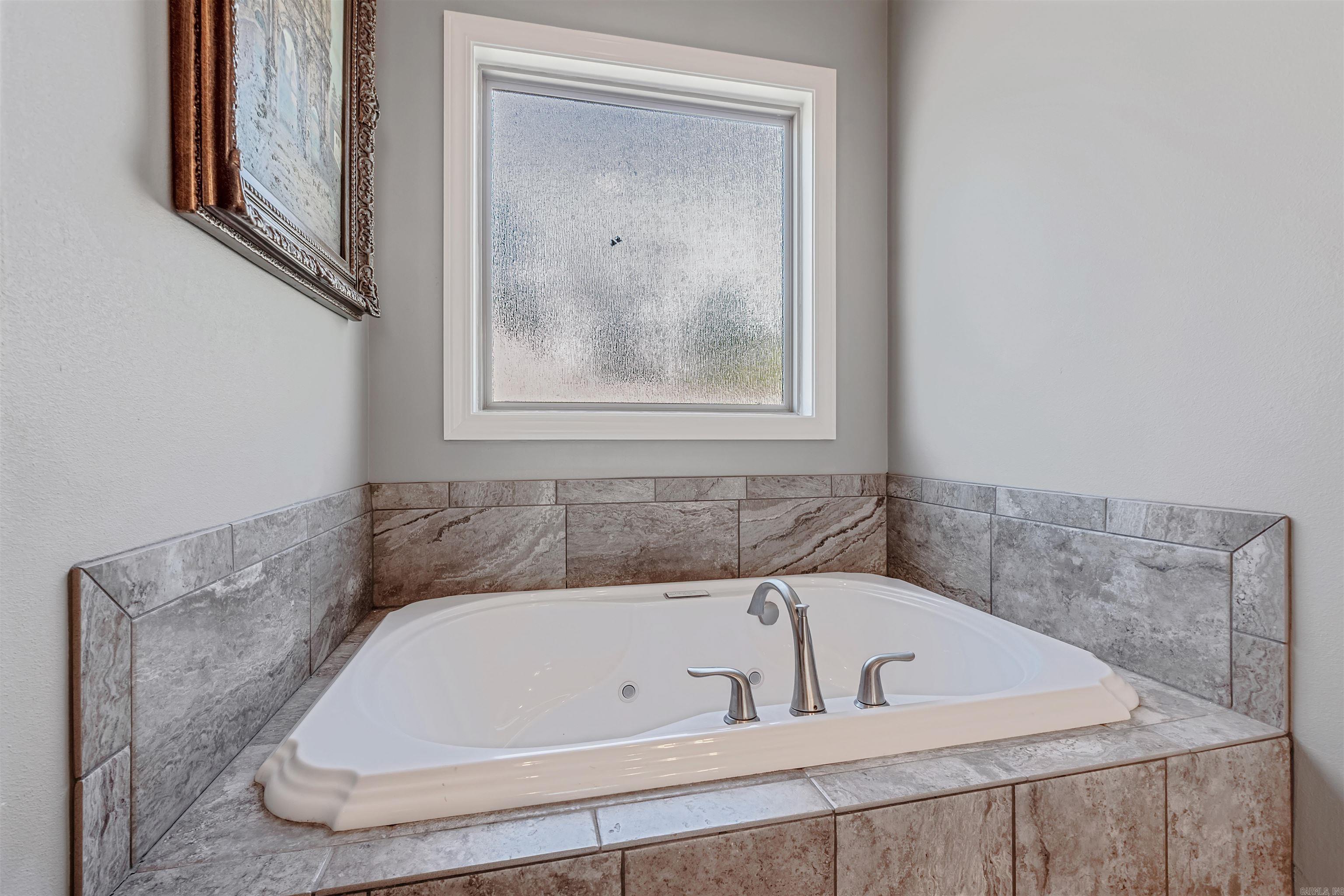 CHENAL VALLEY EPERNAY PLACE - Residential