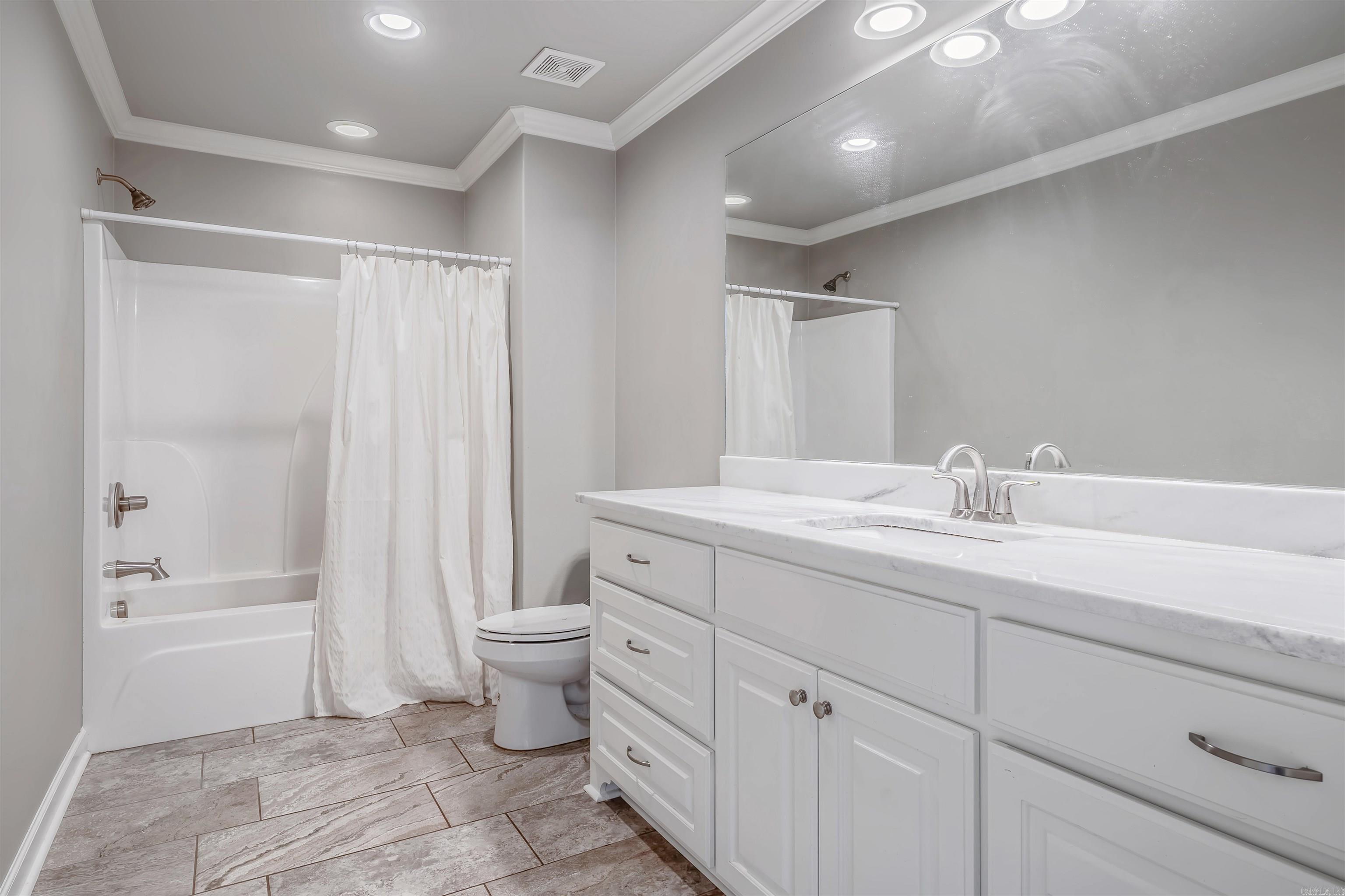 CHENAL VALLEY EPERNAY PLACE - Residential