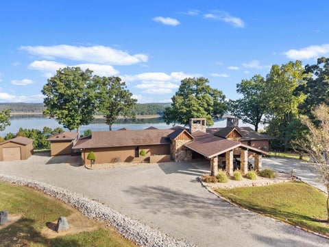 Photo of 639 Sycamore Springs Circle Cir, Mountain Home, AR 72653 (MLS # 26042857)