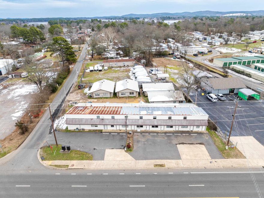 19 unit apartment building consisting of 11 townrow apartments in the front building and 8 duplex units in the back of the building. Unit count is 11 one bedroom/one bath, 5 two bedroom/one bath, and 3 studio/one bath apts. Property appraised for $1,190,000 in 2021 - priced for quick sale.Also 121 Second Street which is a 6 unit apartment. Perfect property for out of town investor to collect cash flow now and renovate the few vacancies and increase rents. These are located in the prominent Lakeside School District. Owner added $48k in CAPEX by replacing all of the gas lines to every unit.