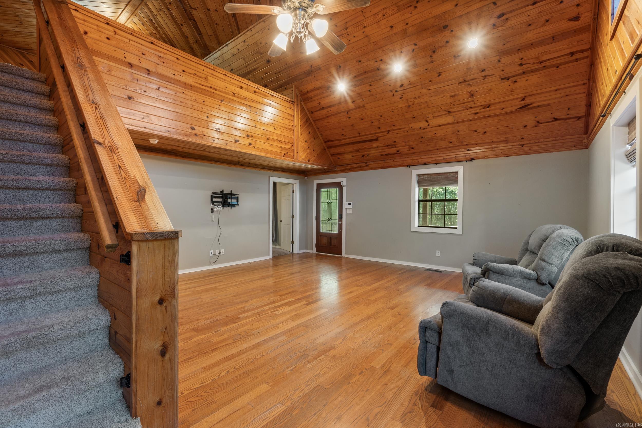 Metes & Bounds - Residential