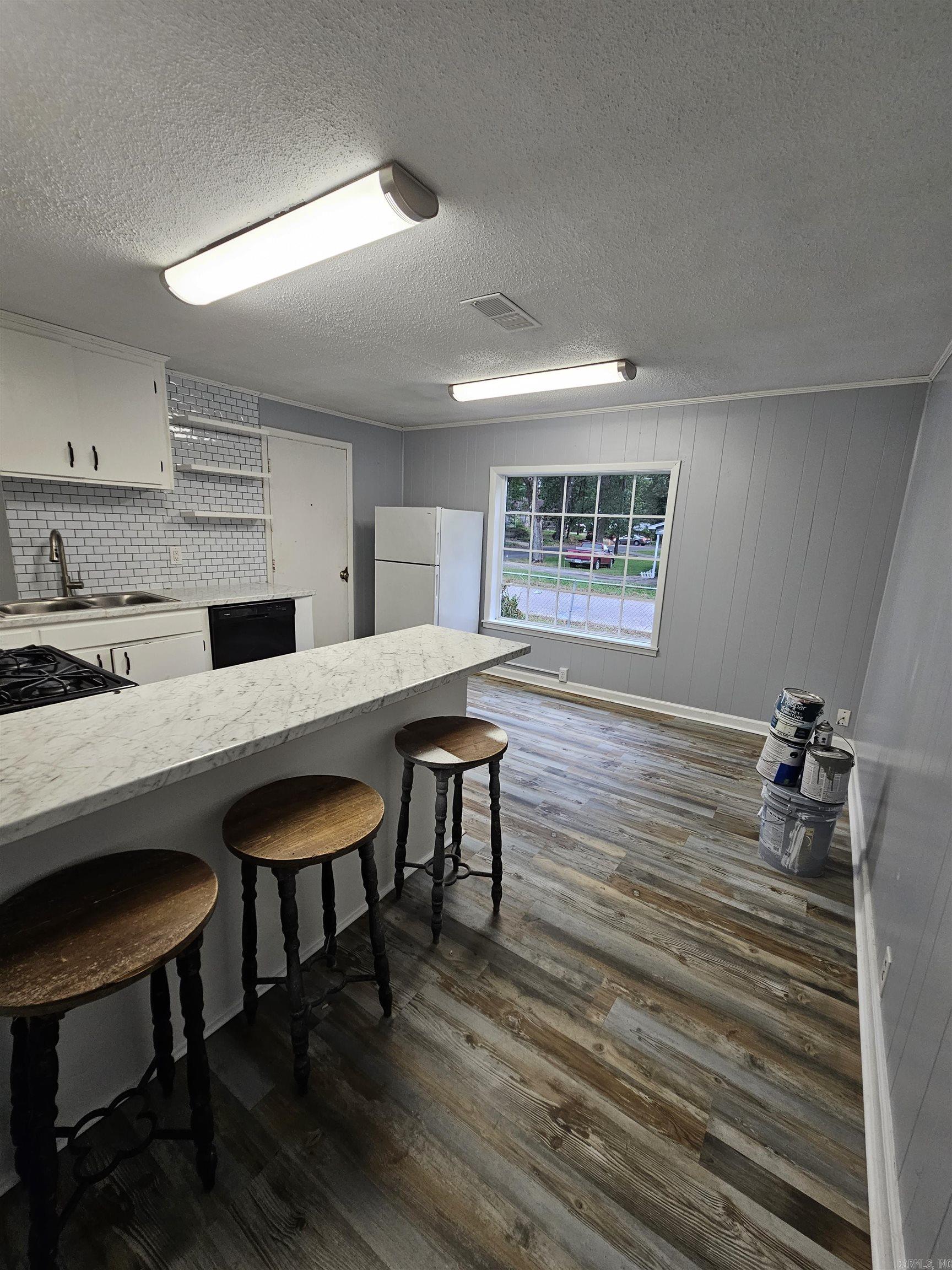 Not in Subdivision - Residential Lease