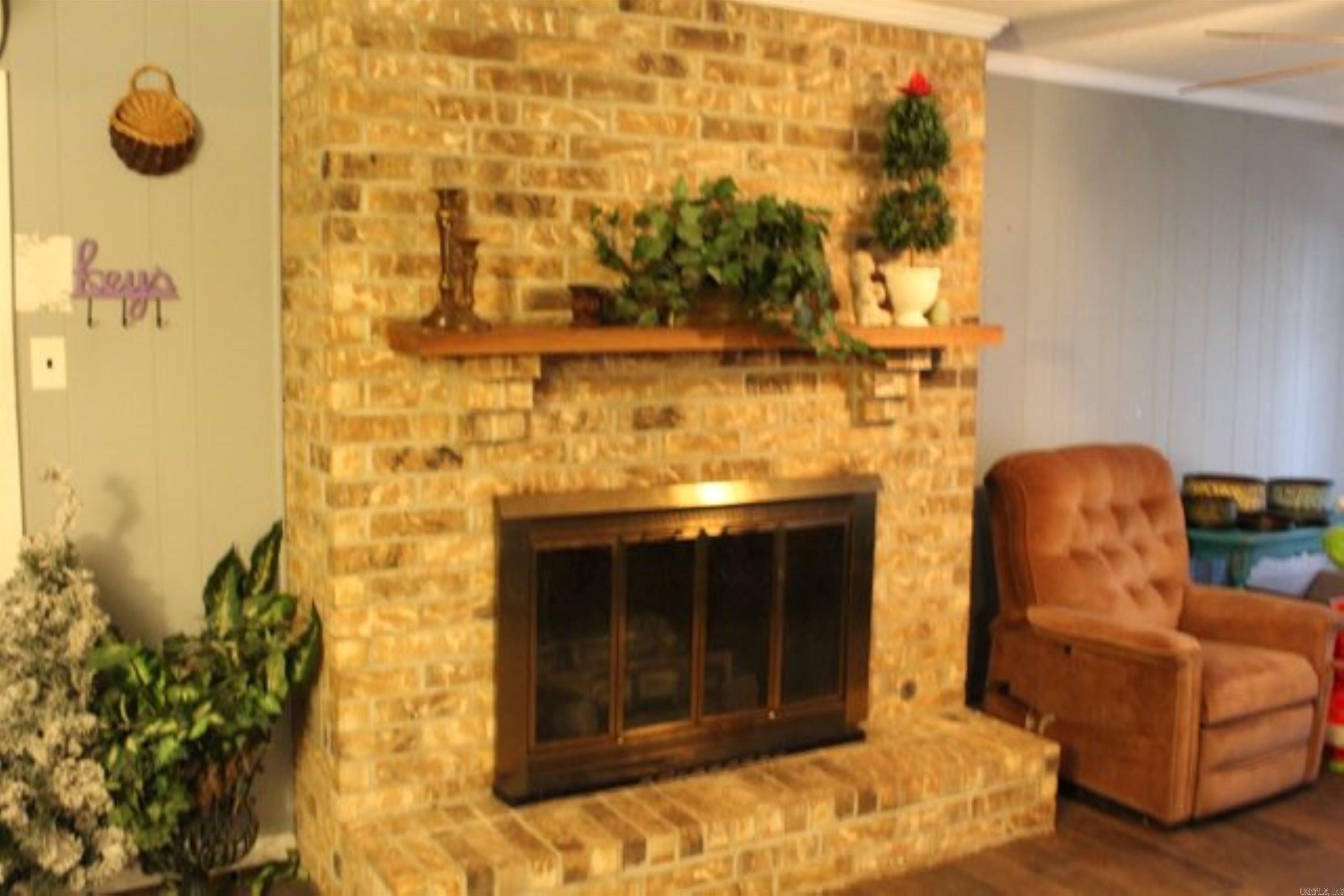 CRESTWOOD - Residential