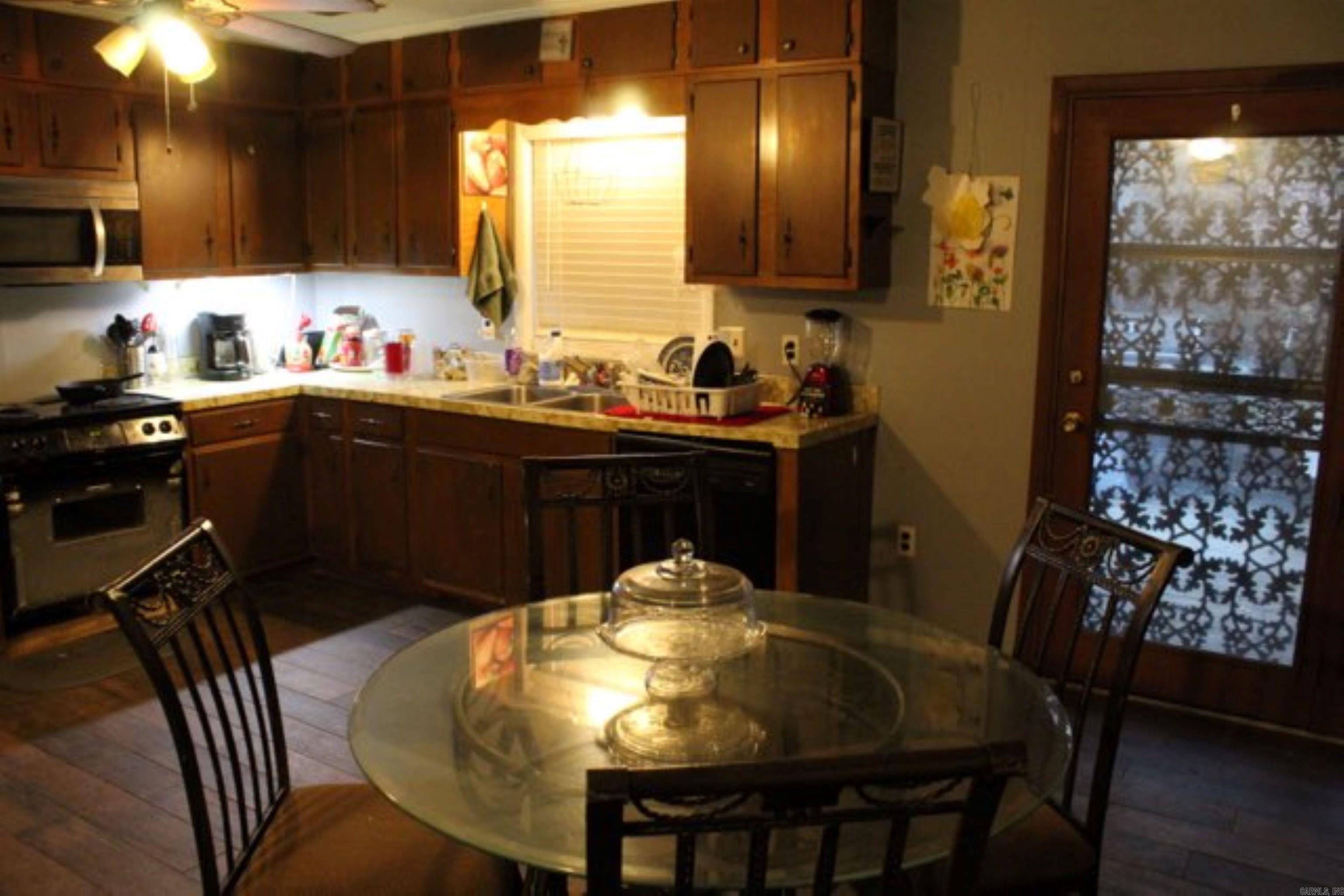 CRESTWOOD - Residential