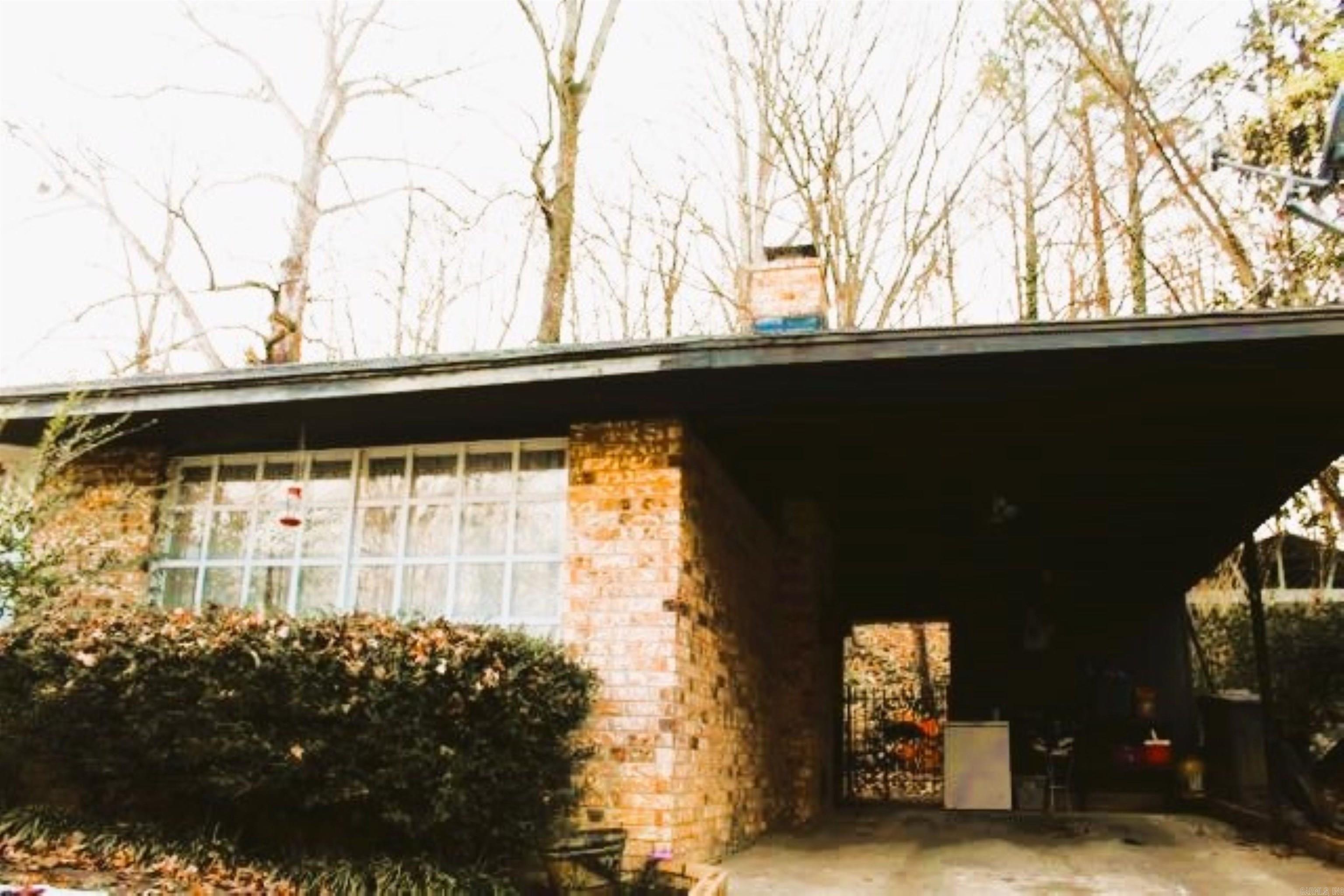 CRESTWOOD - Residential