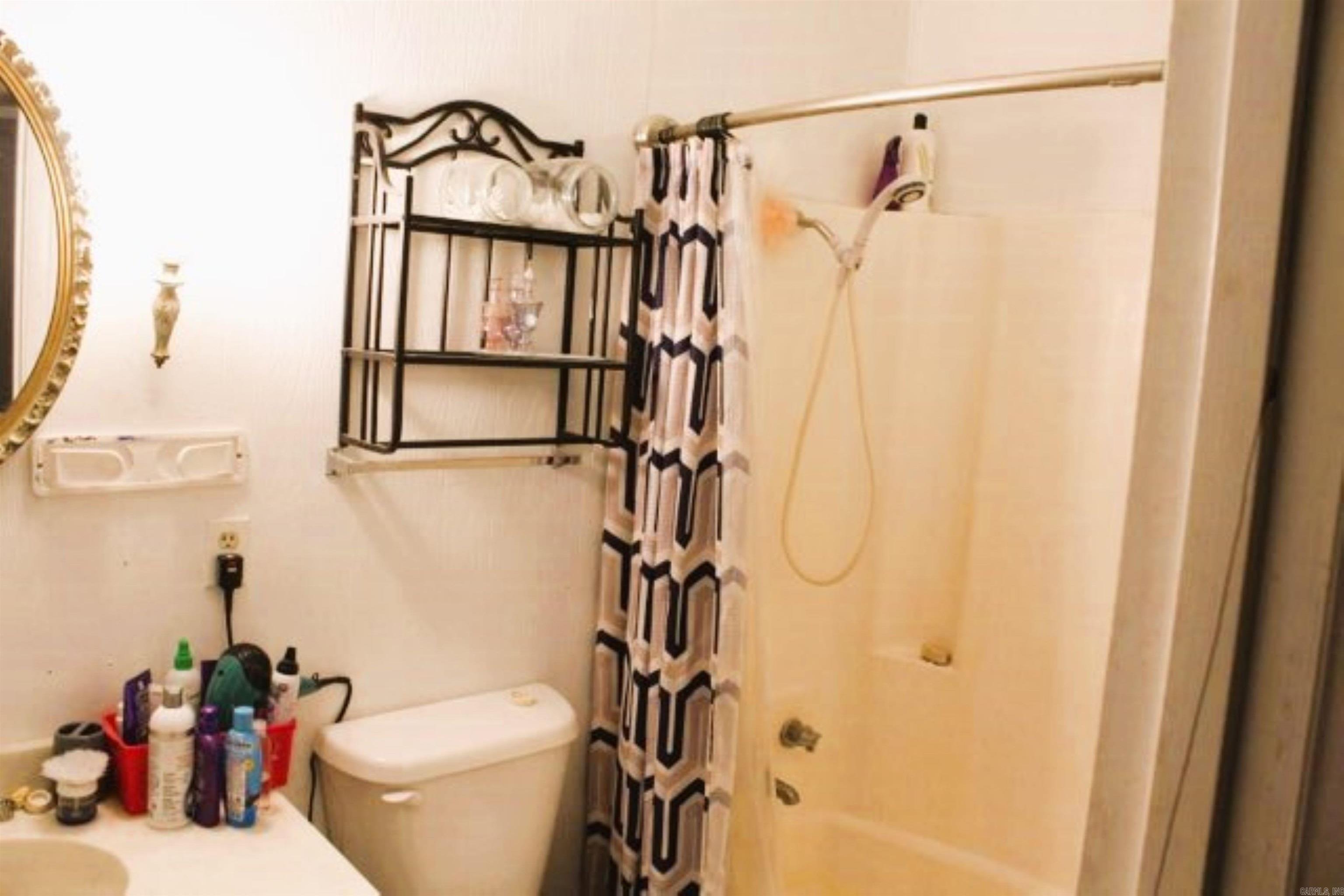 CRESTWOOD - Residential