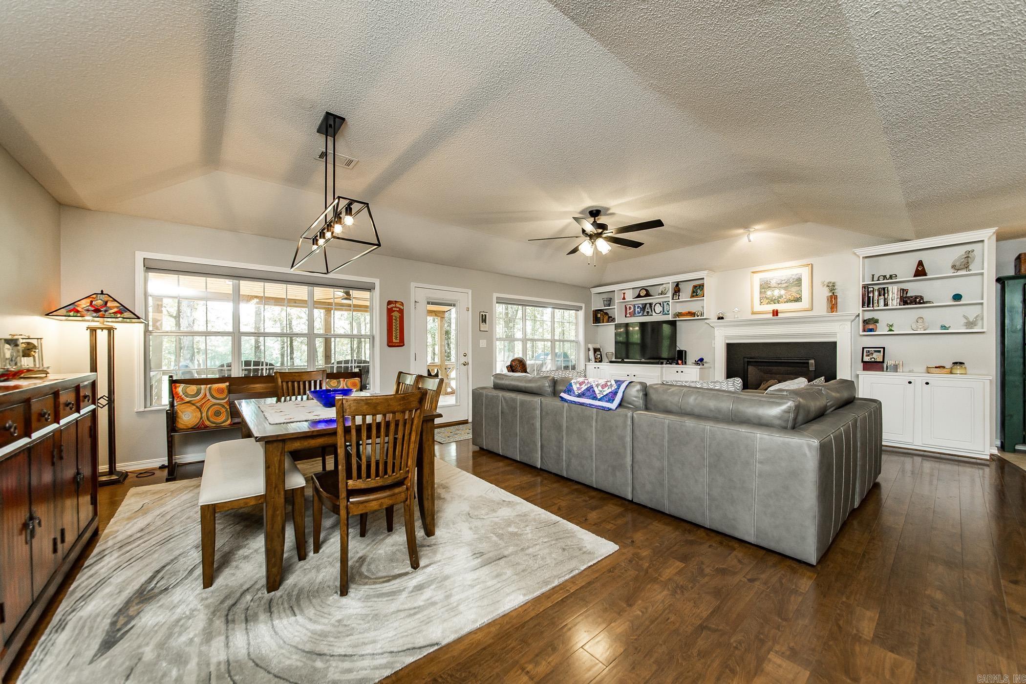 Castle Ridge Heights - Residential