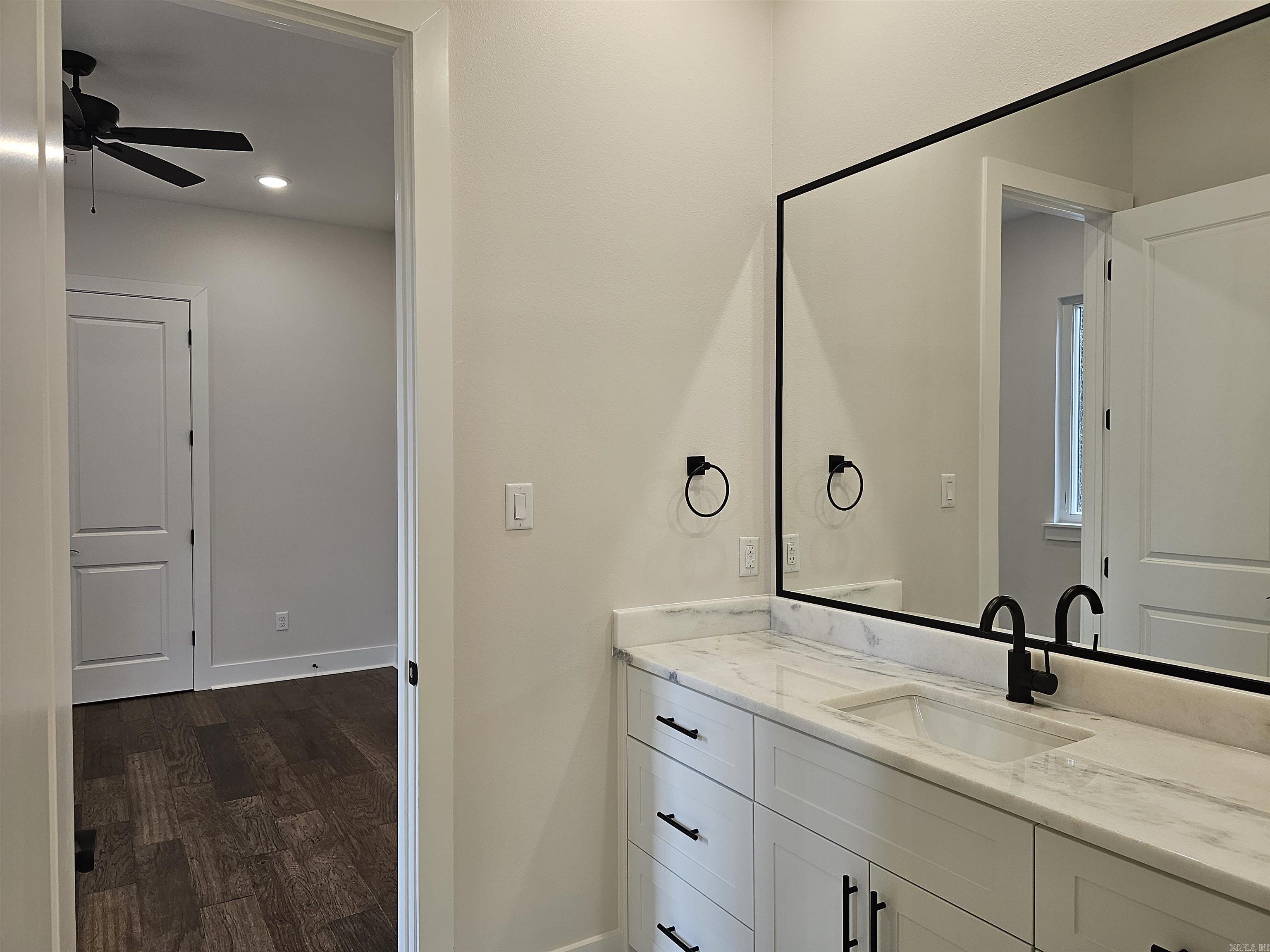 HAZEL OAK - Residential