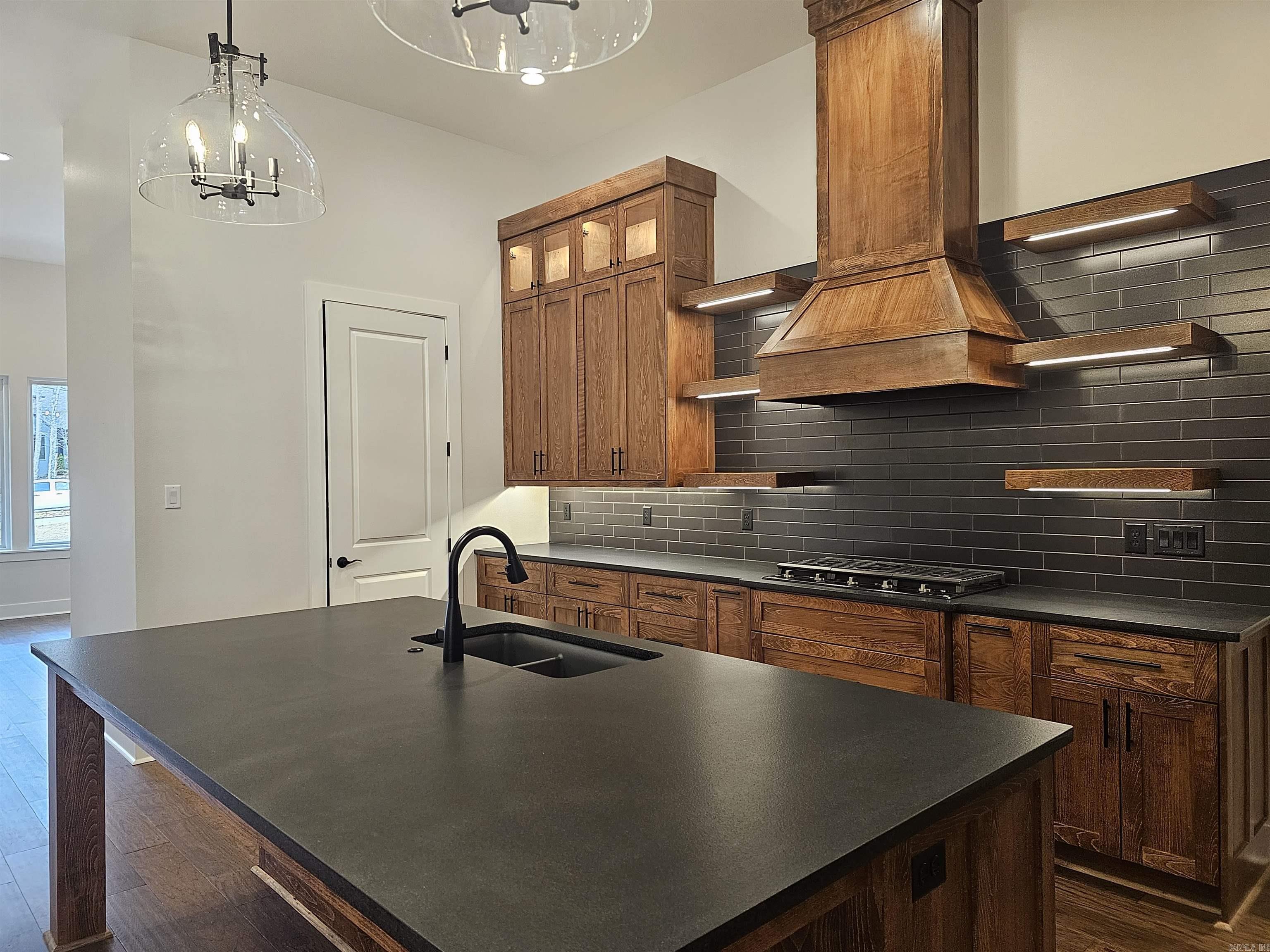 HAZEL OAK - Residential