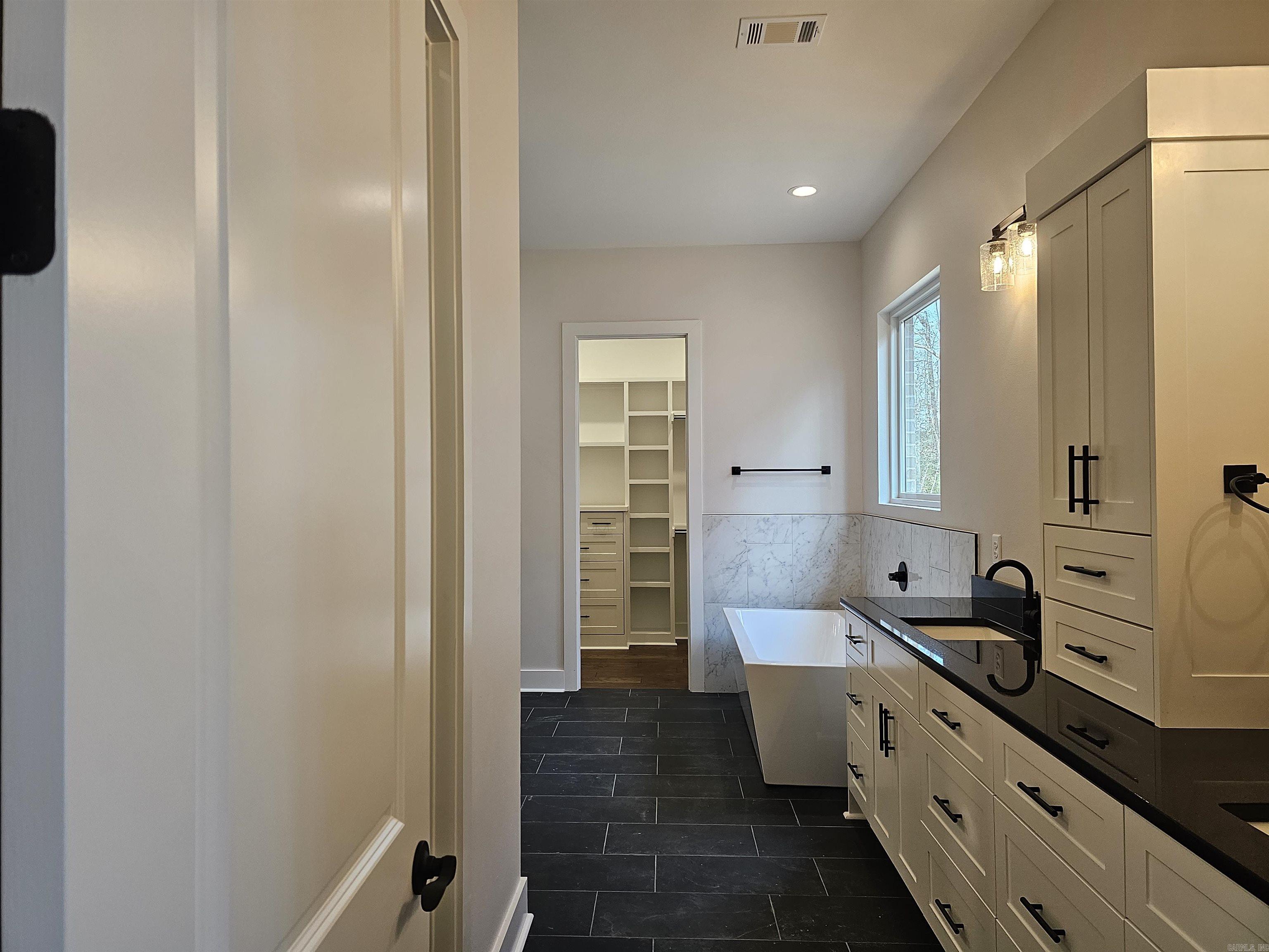HAZEL OAK - Residential