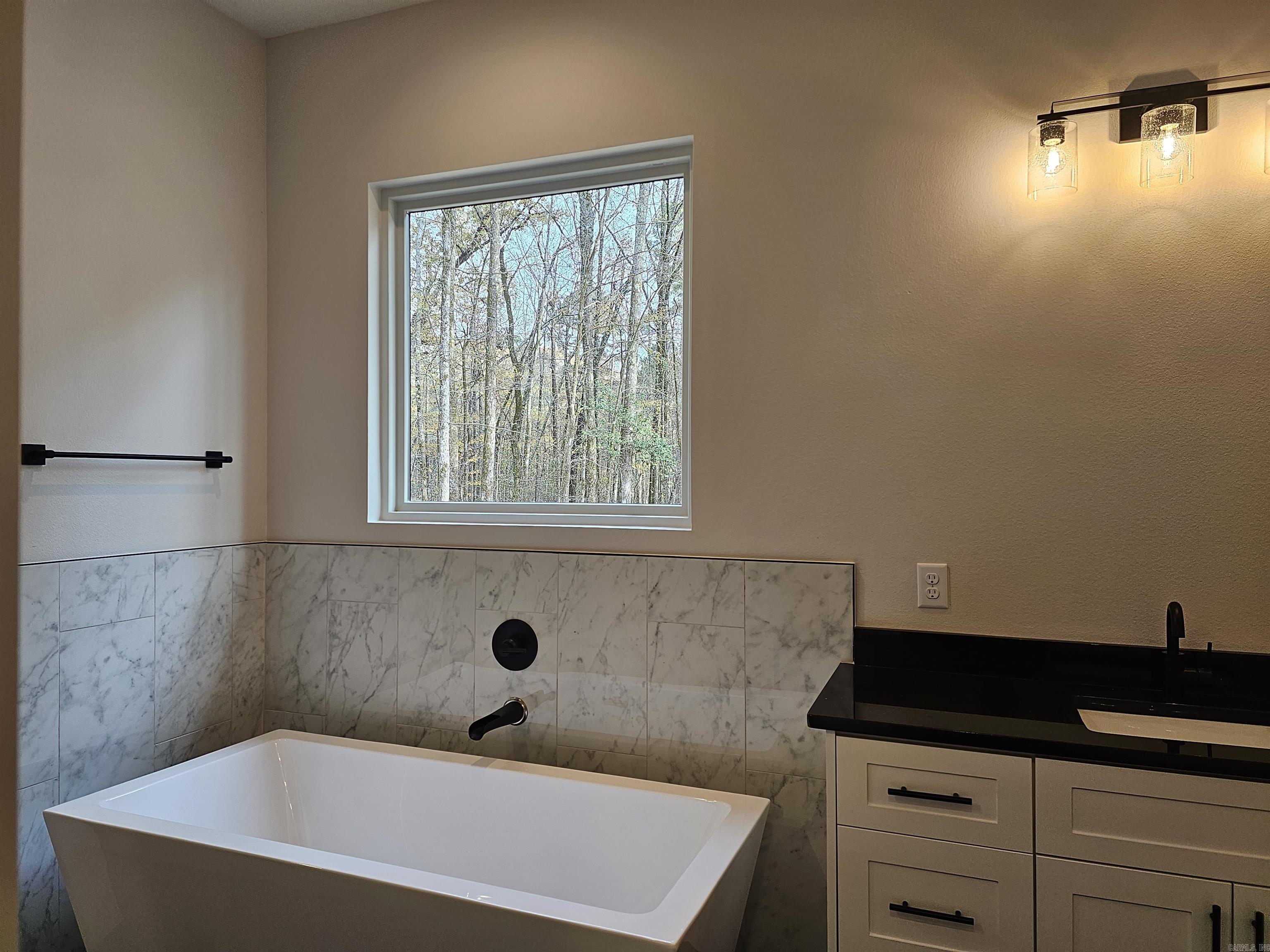HAZEL OAK - Residential