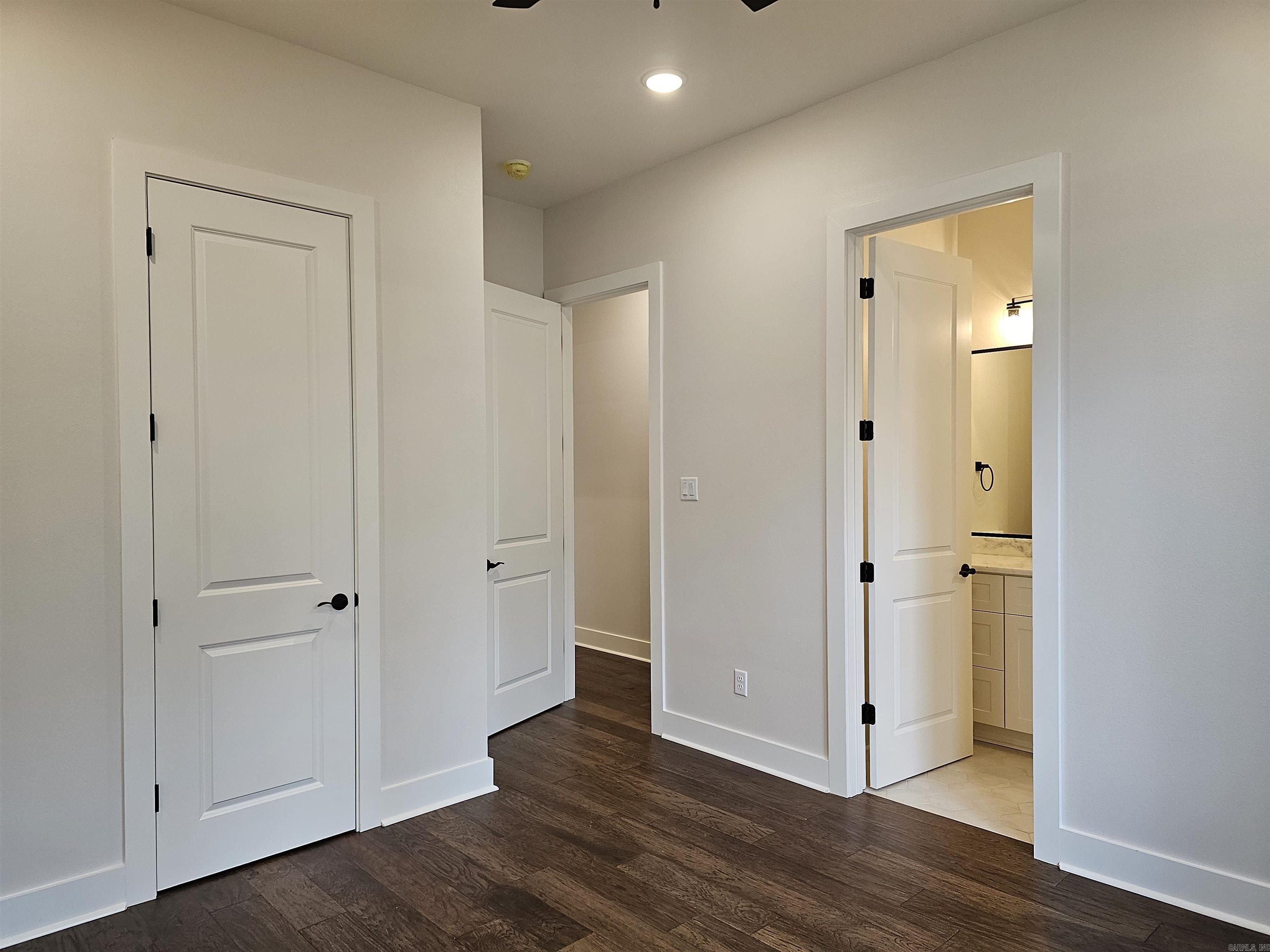 HAZEL OAK - Residential