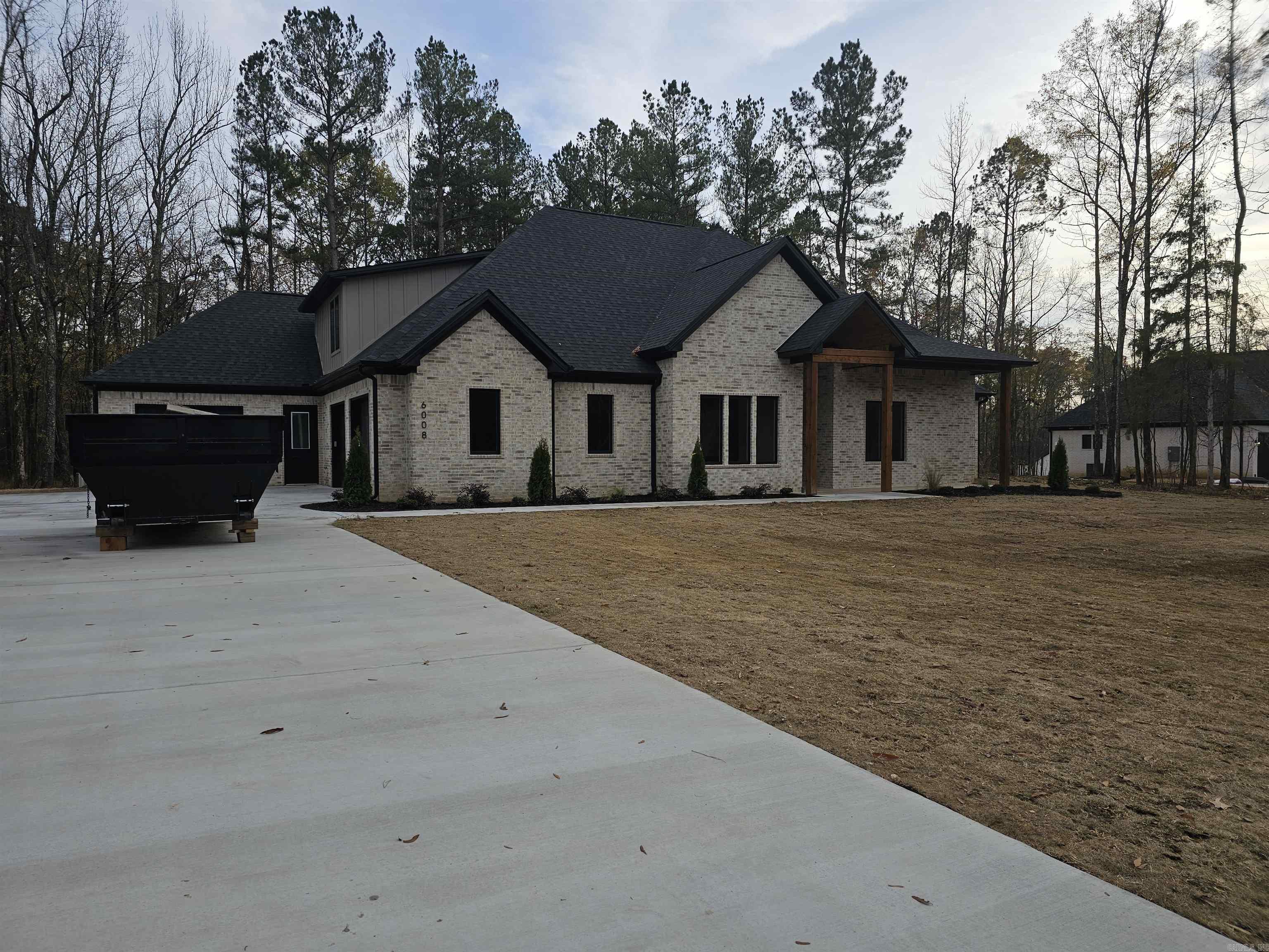 HAZEL OAK - Residential