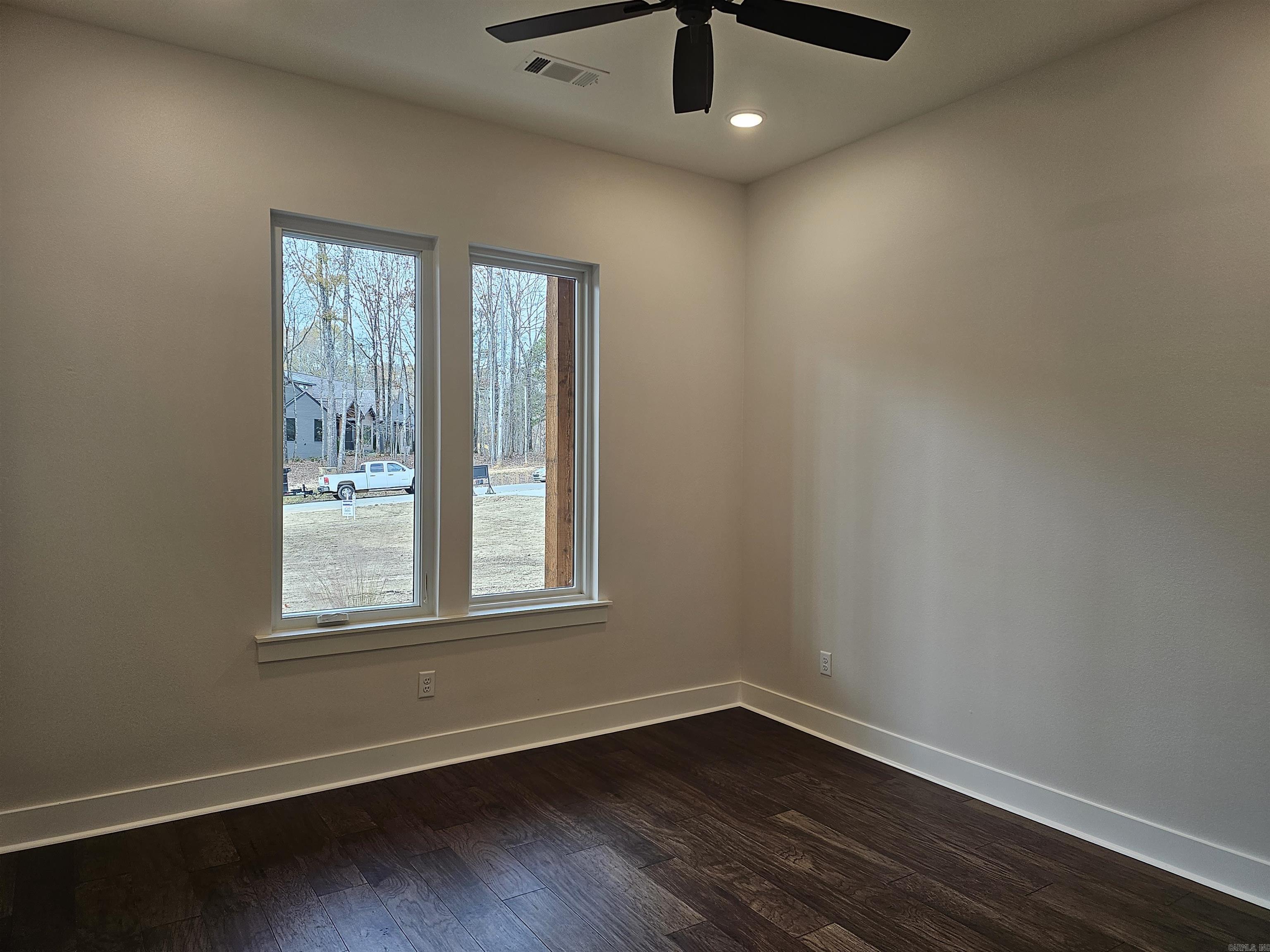 HAZEL OAK - Residential