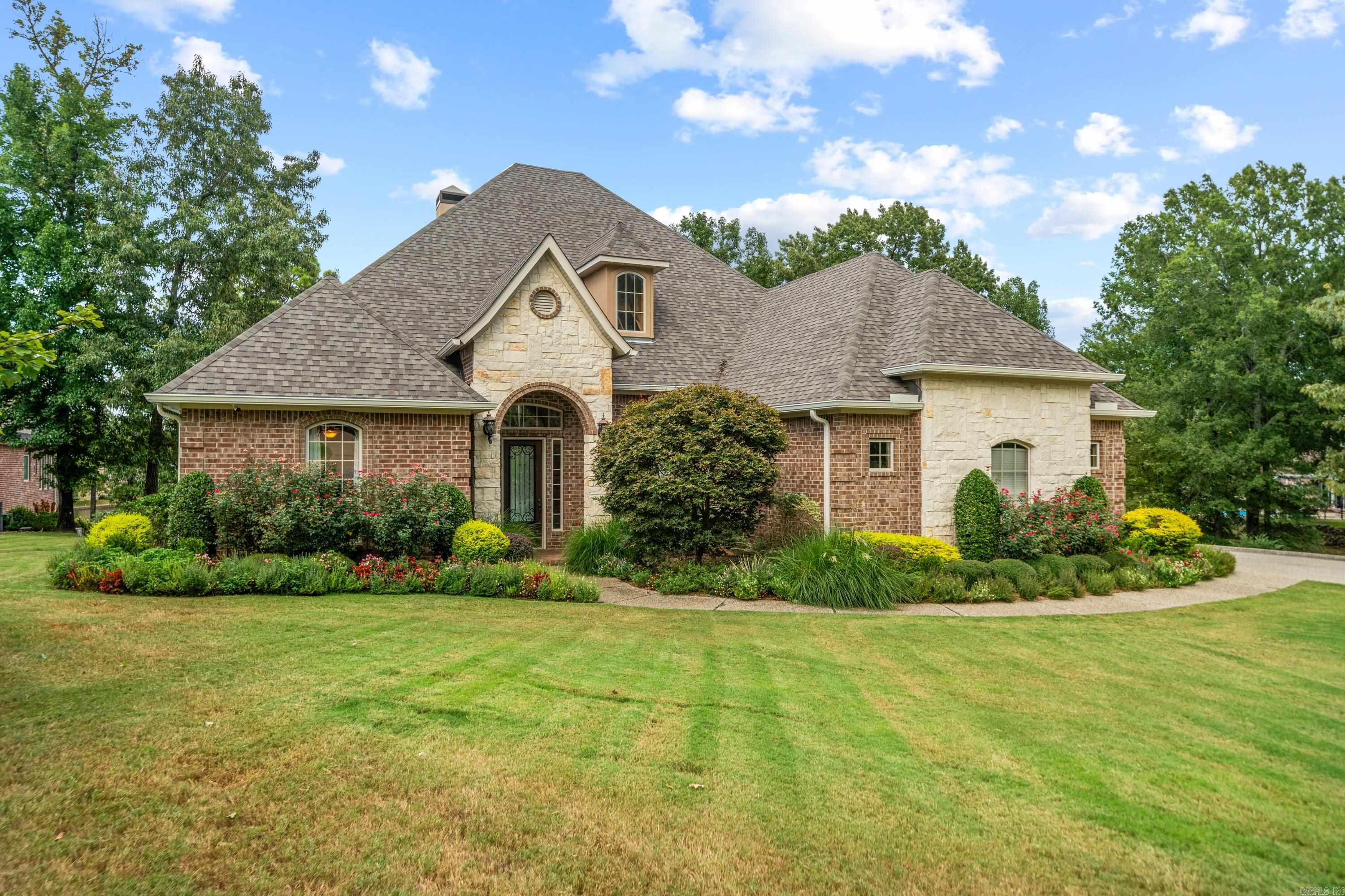 OAK SHORES ESTATES - Residential