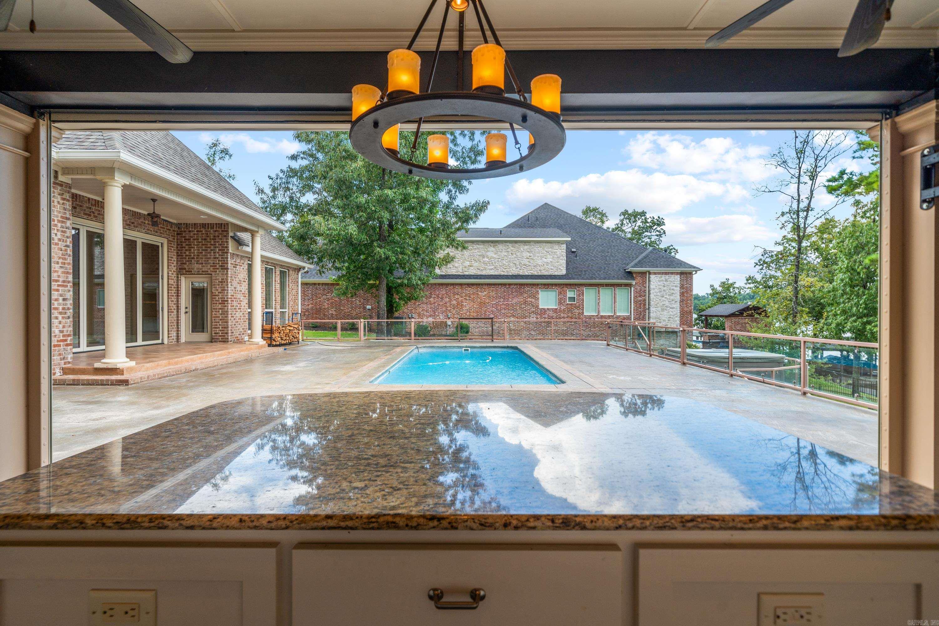 OAK SHORES ESTATES - Residential