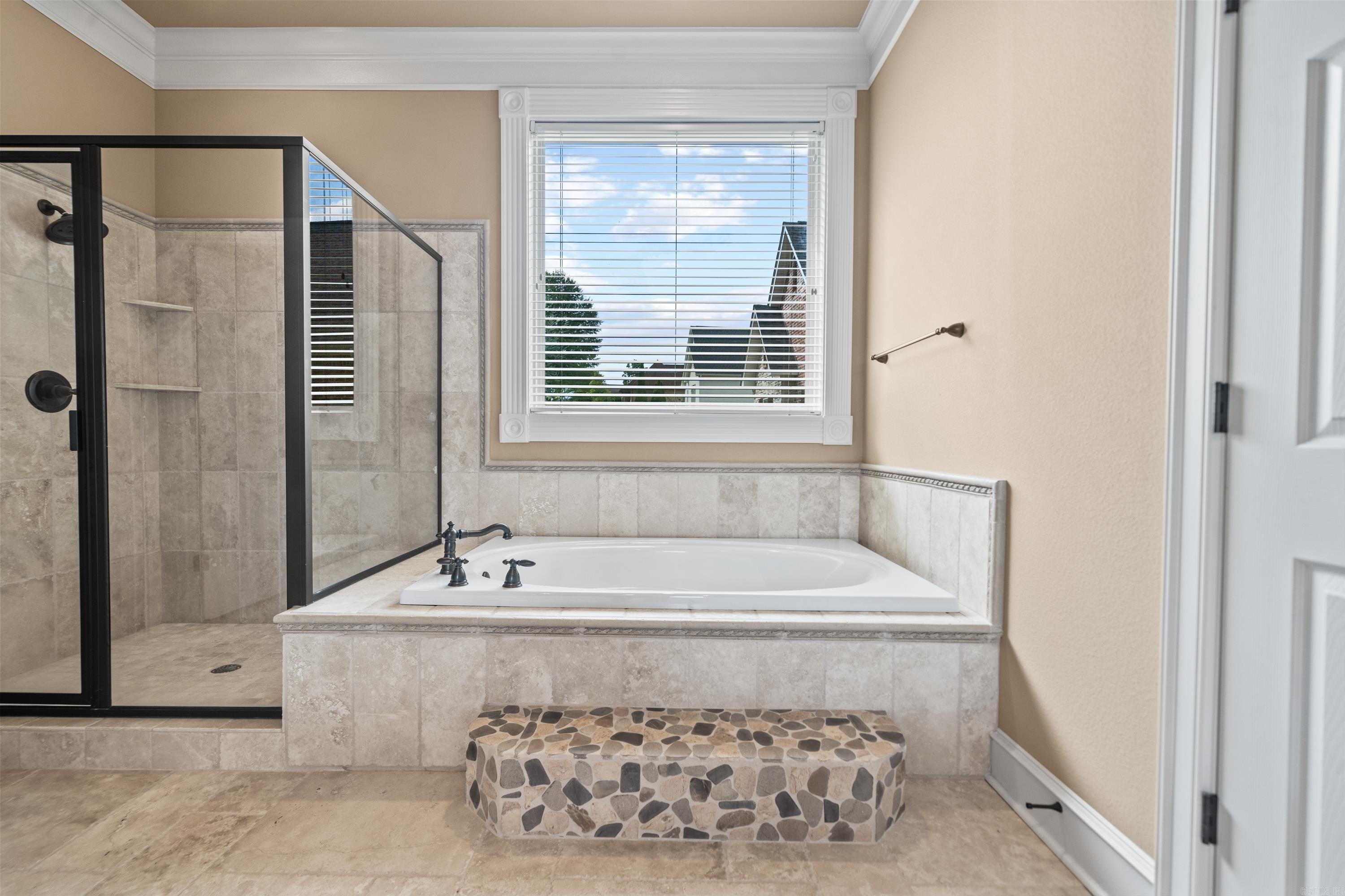 OAK SHORES ESTATES - Residential