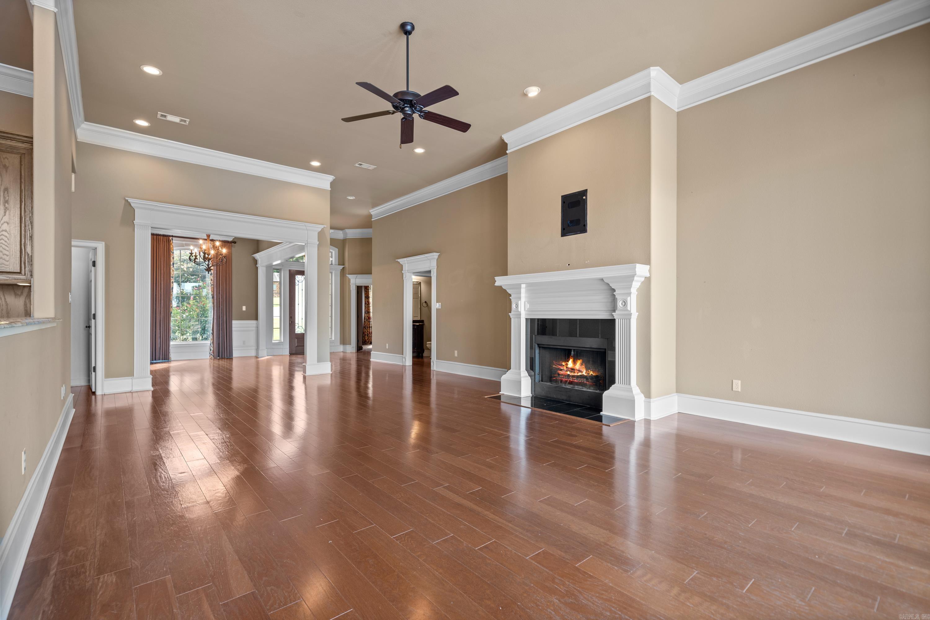 OAK SHORES ESTATES - Residential