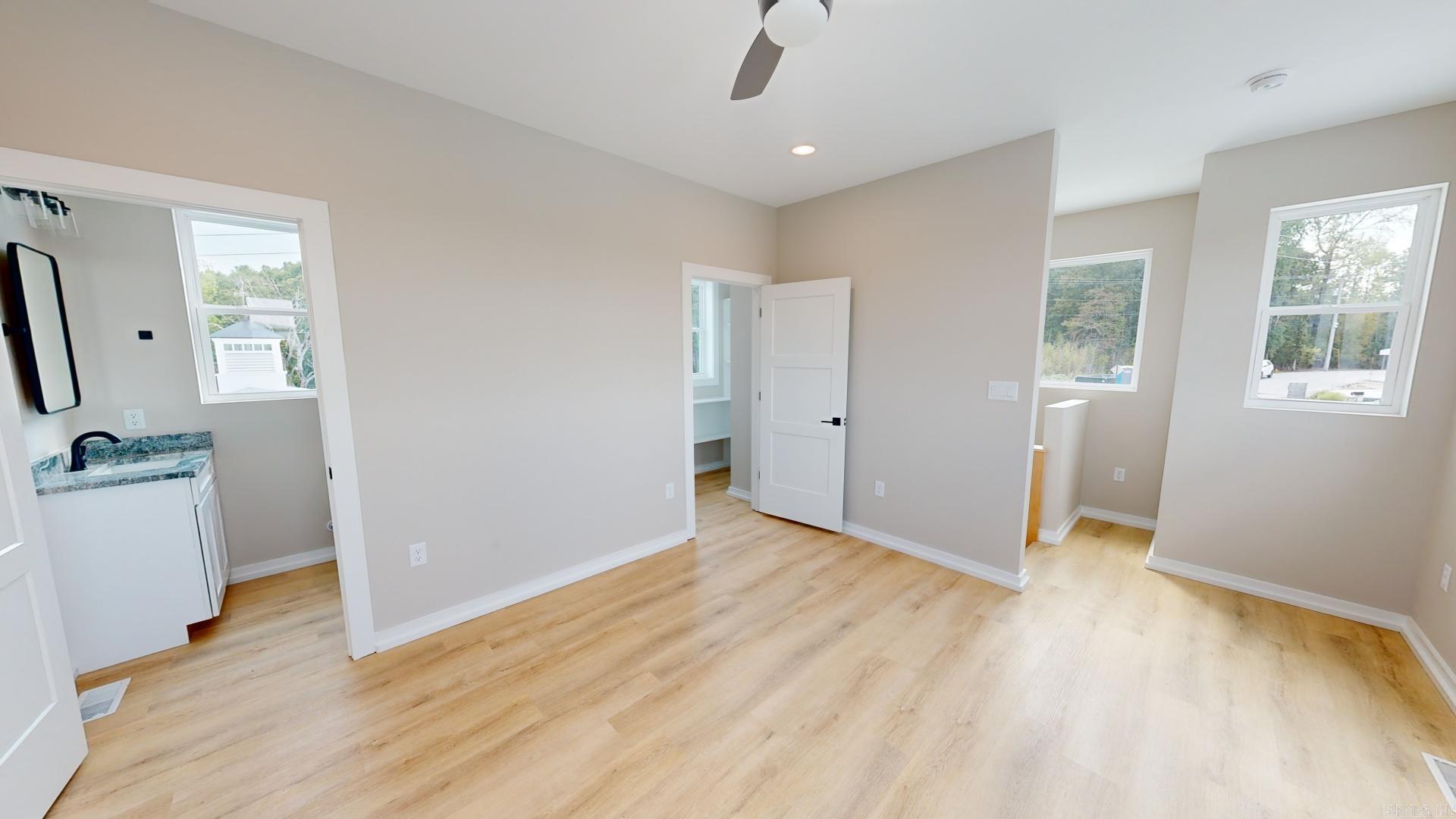 DIAMONDHEAD - Residential