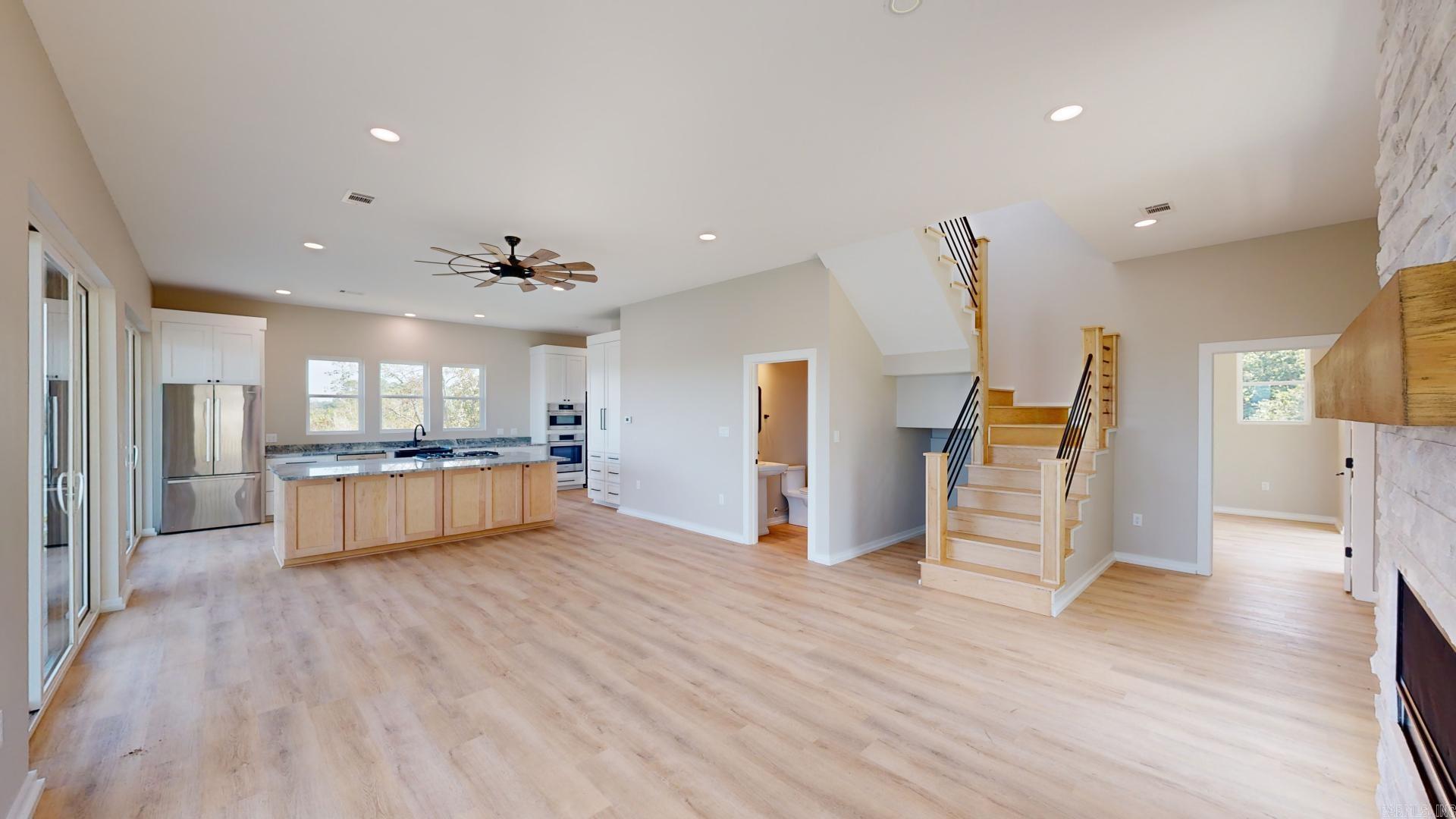 DIAMONDHEAD - Residential