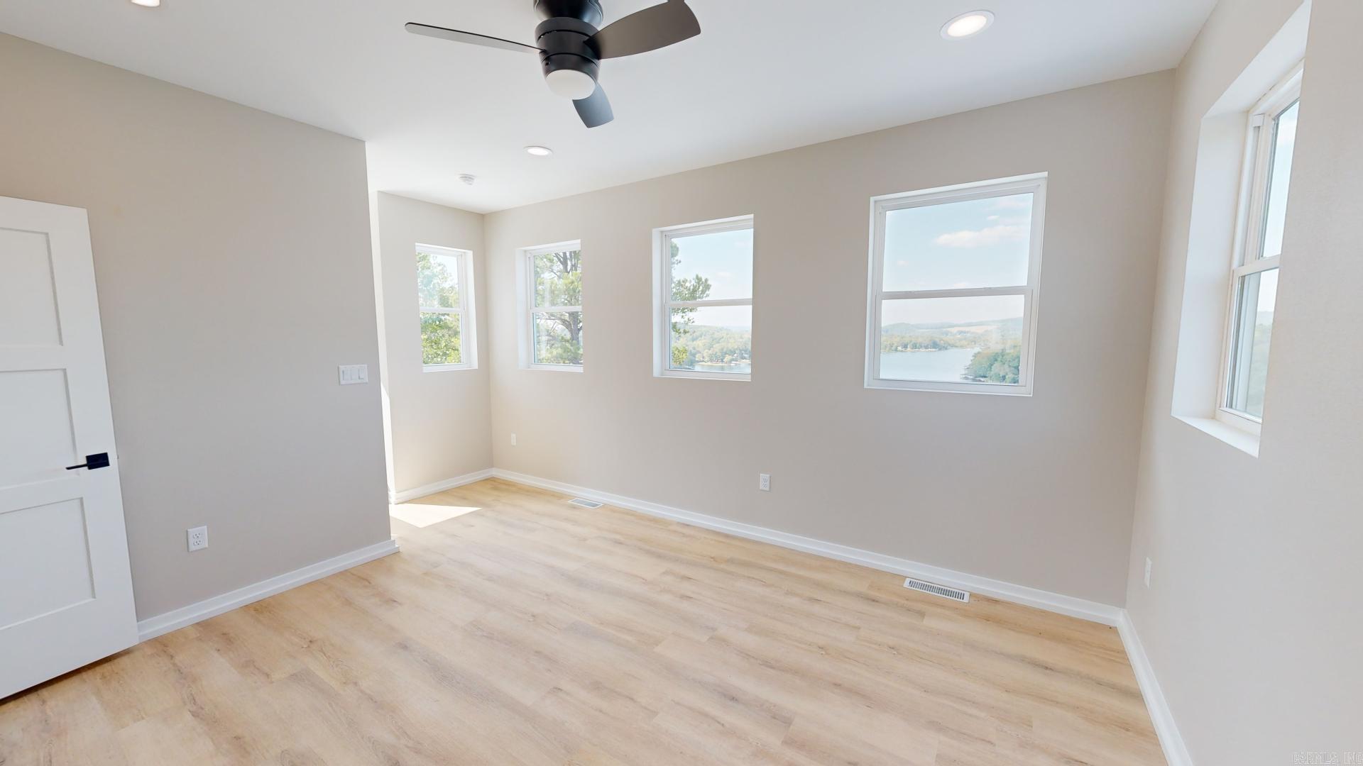 DIAMONDHEAD - Residential