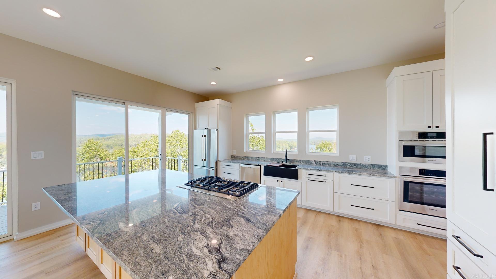 DIAMONDHEAD - Residential