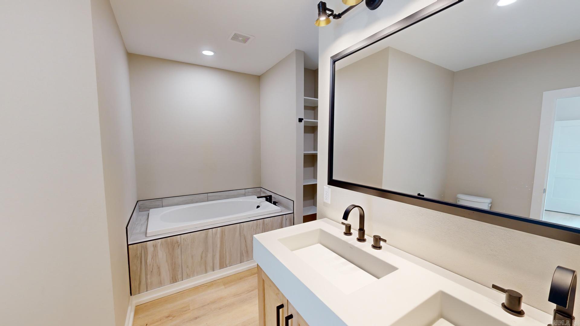 DIAMONDHEAD - Residential