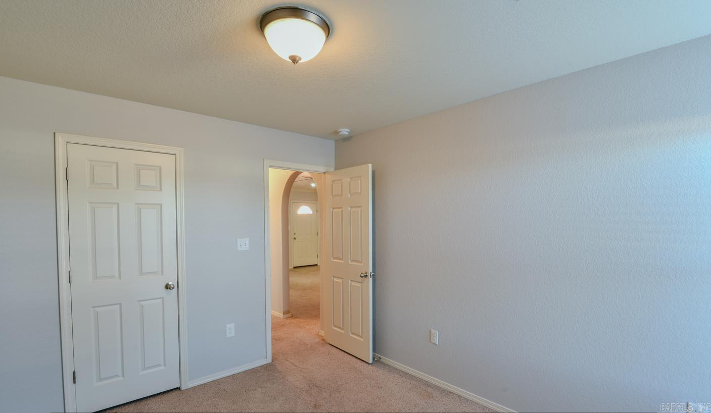 Faulker Lake Crossing - Residential