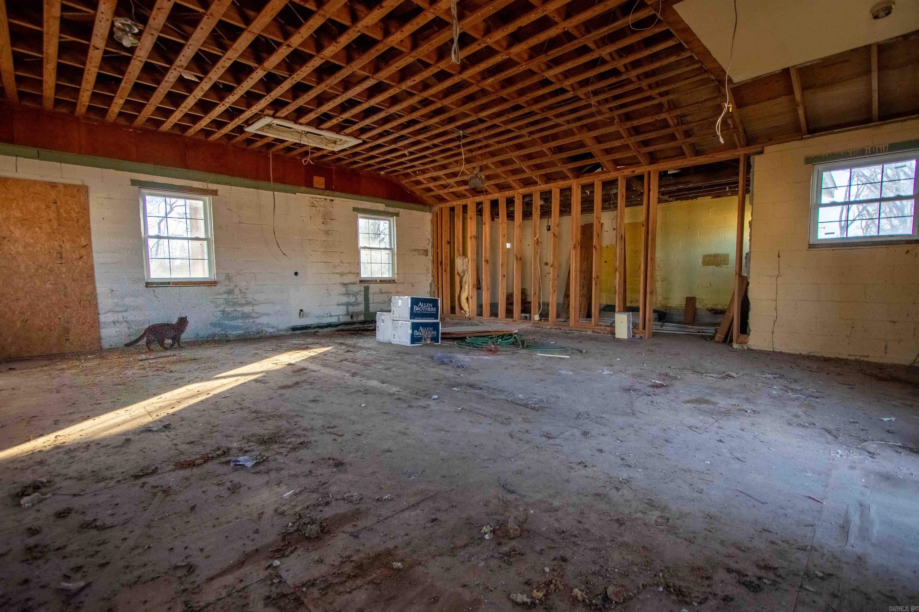 Dixie Acres - Commercial Sale