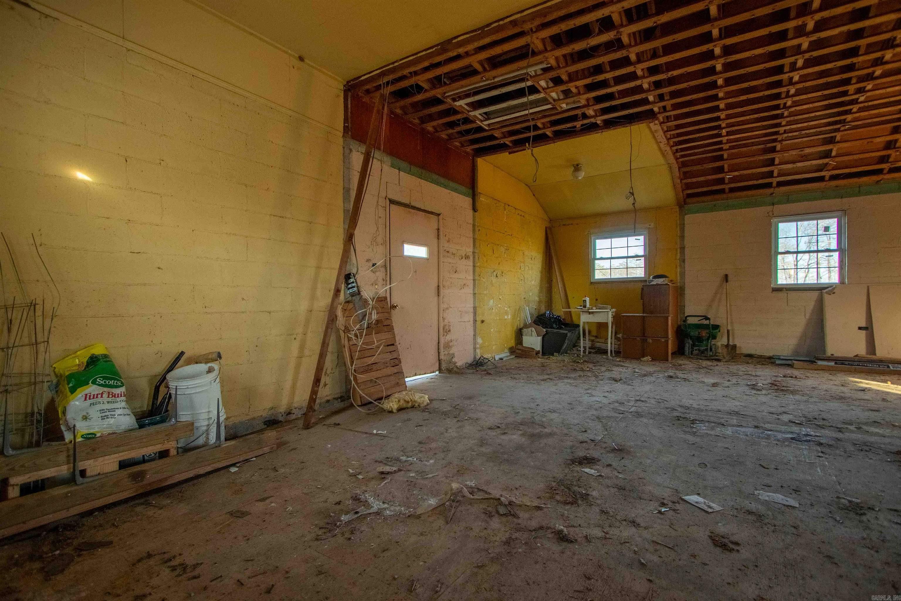 Dixie Acres - Commercial Sale