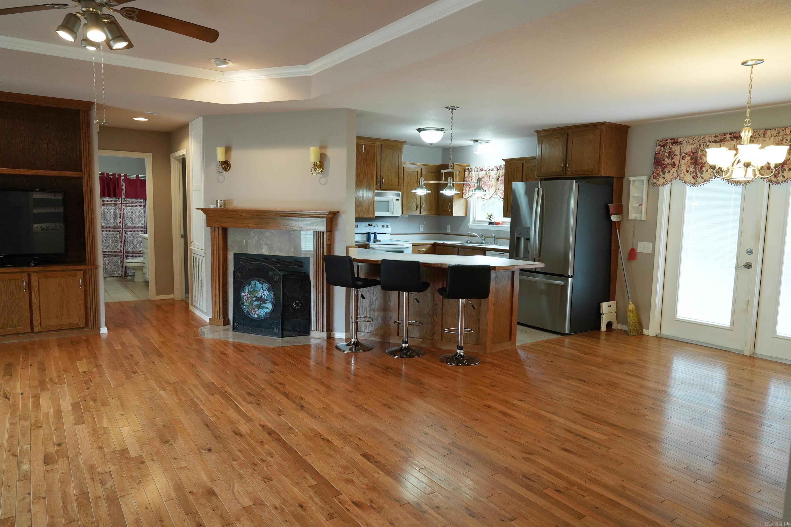 HUNTINGTON PLACE - Residential