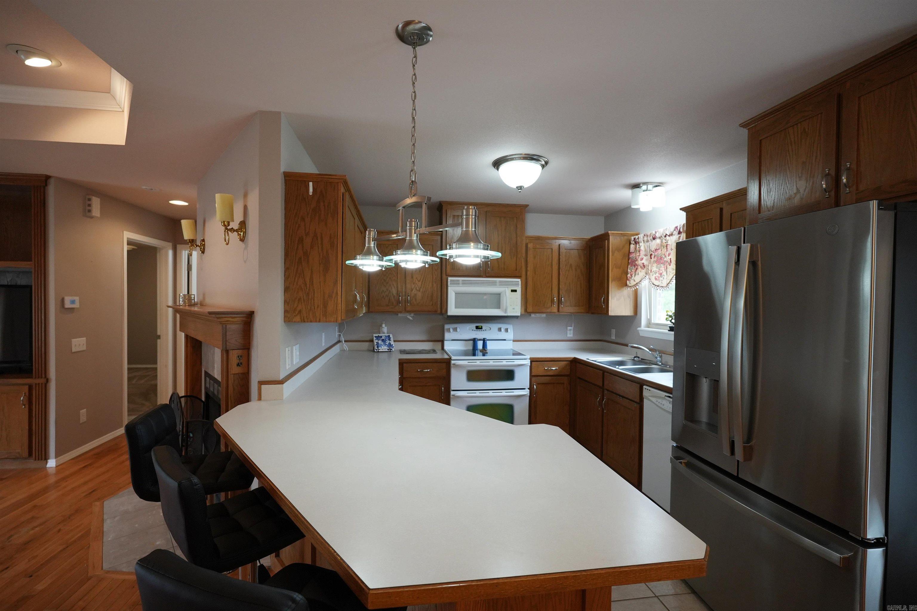 HUNTINGTON PLACE - Residential