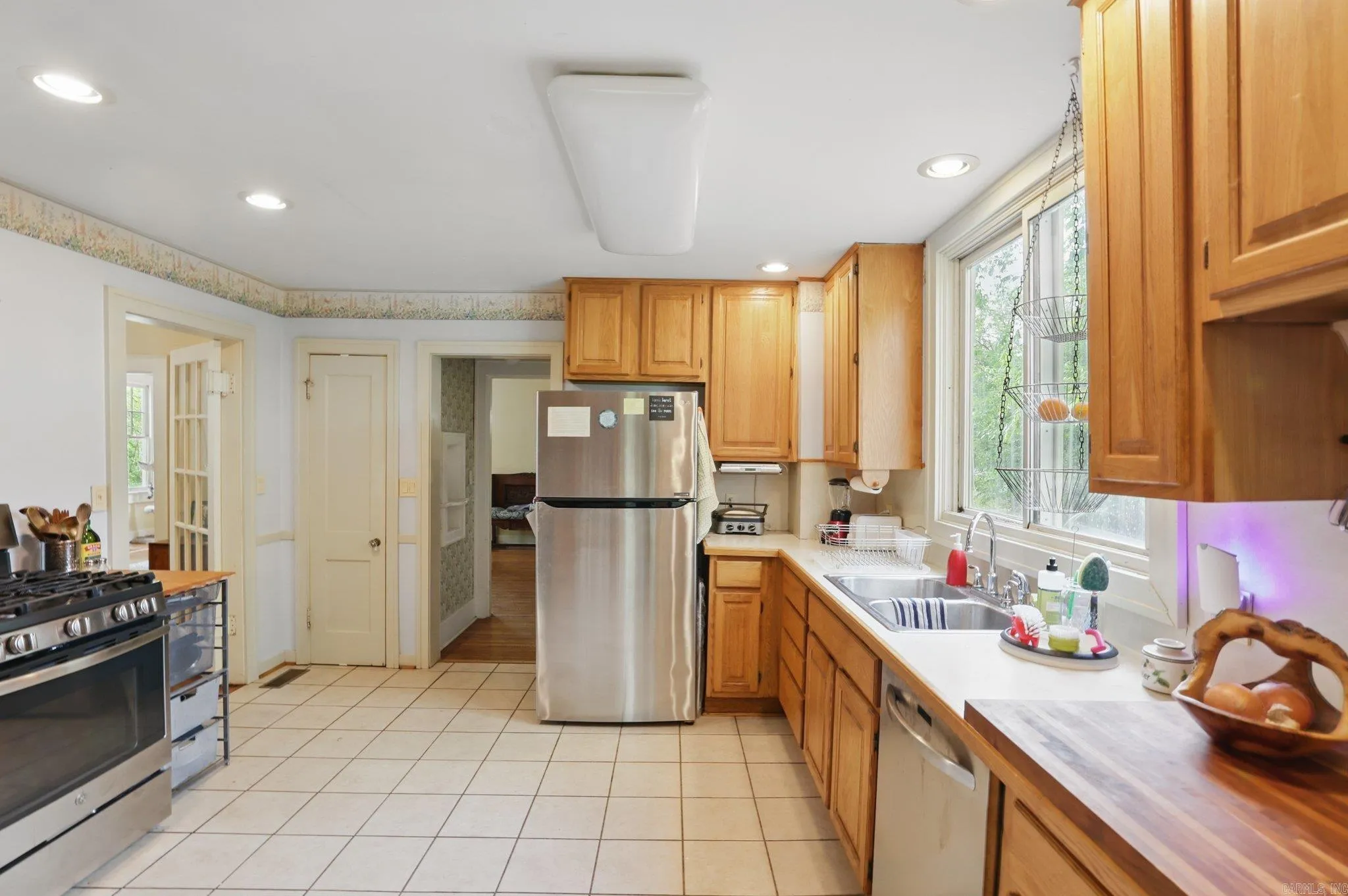 Little Rock, Arkansas 72205, United States, 4 Bedrooms Bedrooms, ,2 BathroomsBathrooms,Residential,Pending,118477