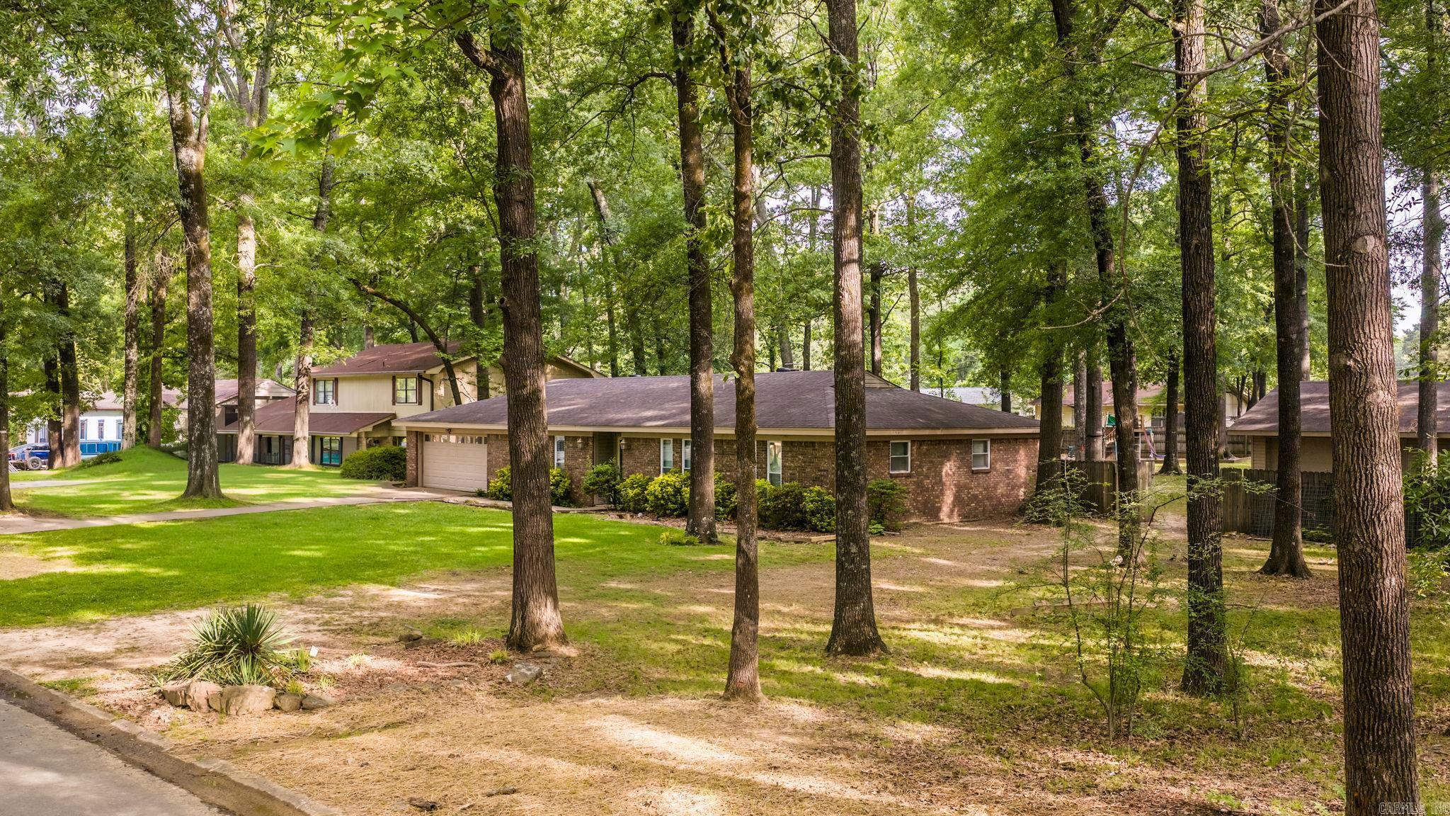 COUNTRY CLUB TERRACE - Residential
