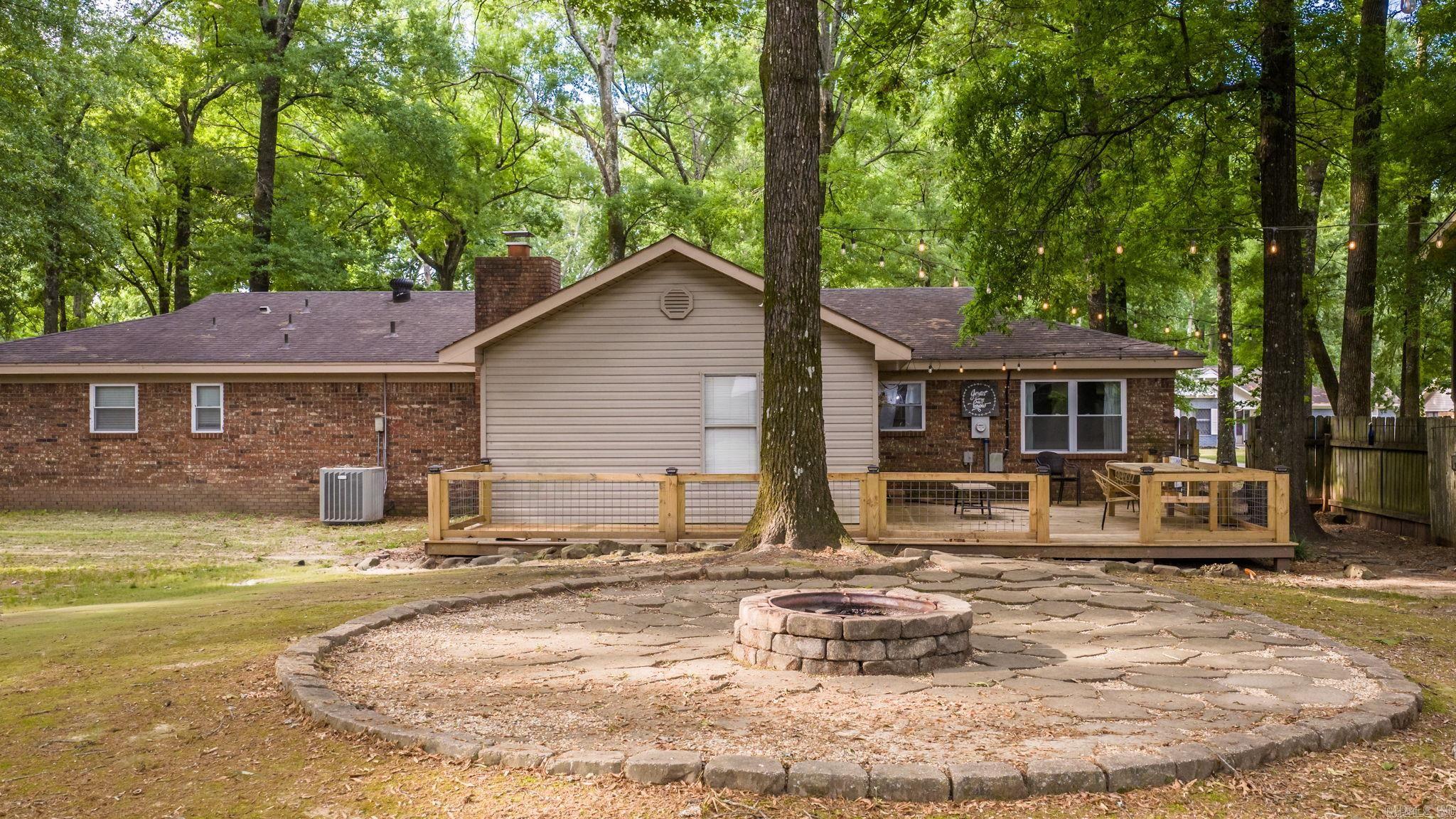 COUNTRY CLUB TERRACE - Residential