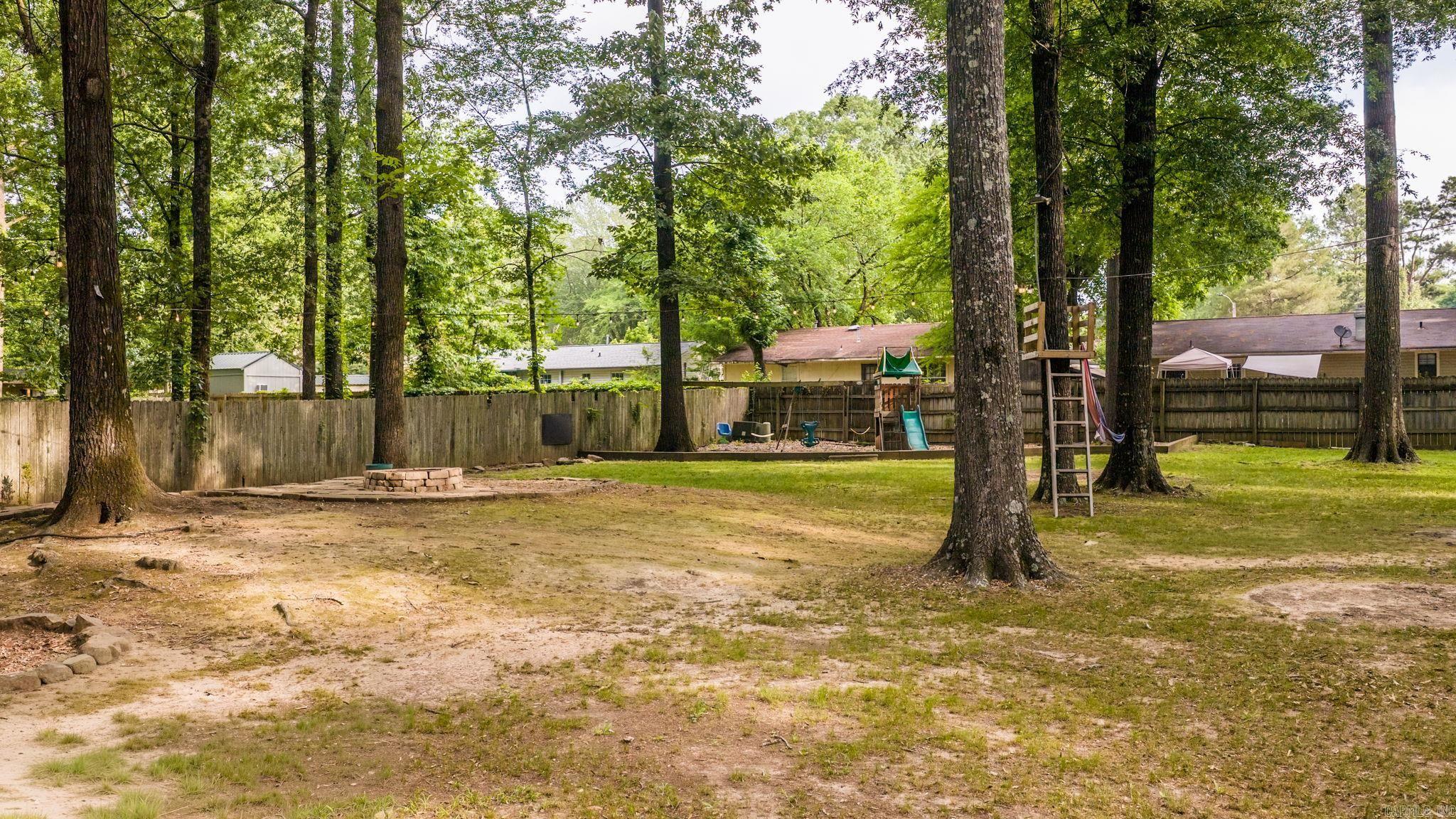 COUNTRY CLUB TERRACE - Residential