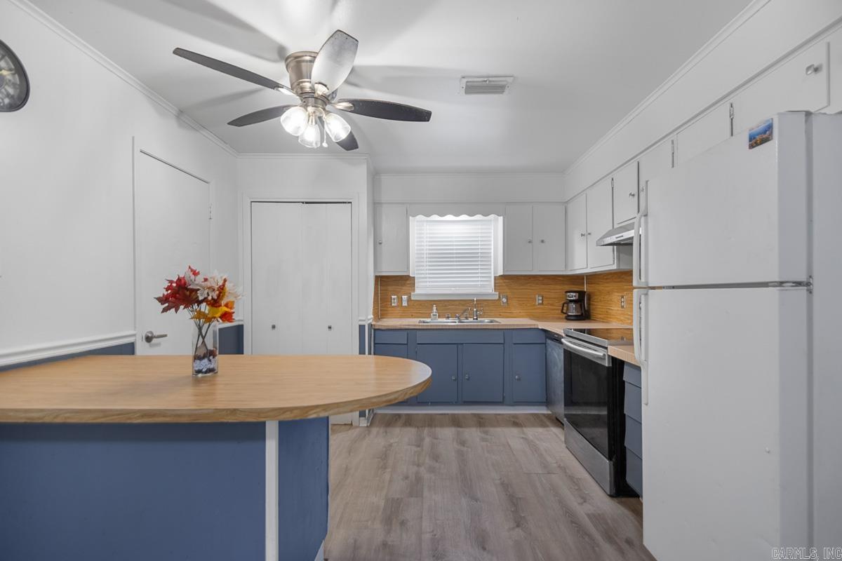 CLOVER HILL PLACE - Residential