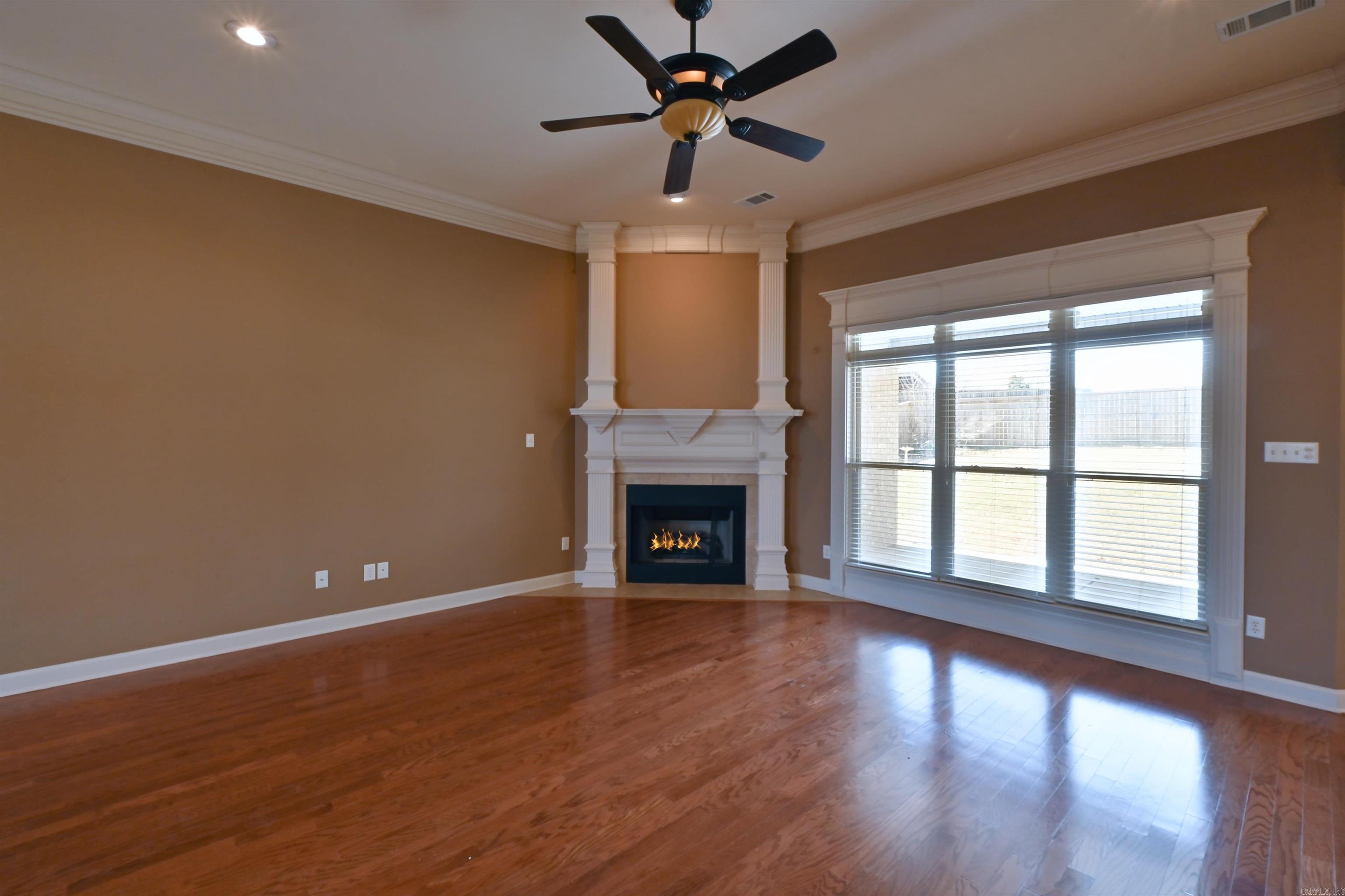 MILLERS CROSSING - Residential