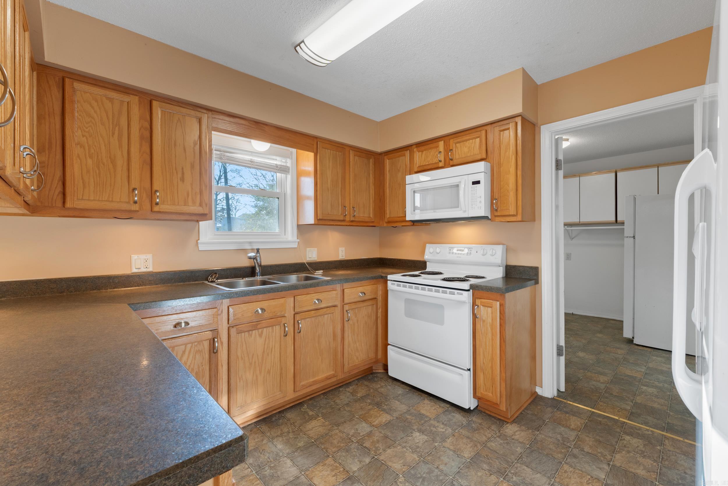 BROADMOOR ADD - Residential